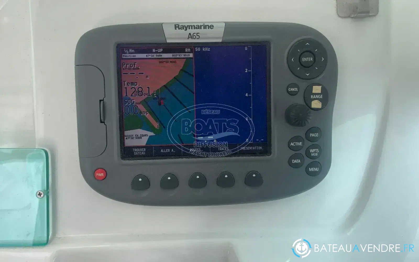 slider 12 Beneteau Antares 6