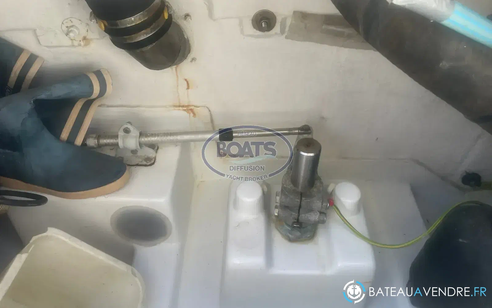 slider 14 Beneteau Antares 6