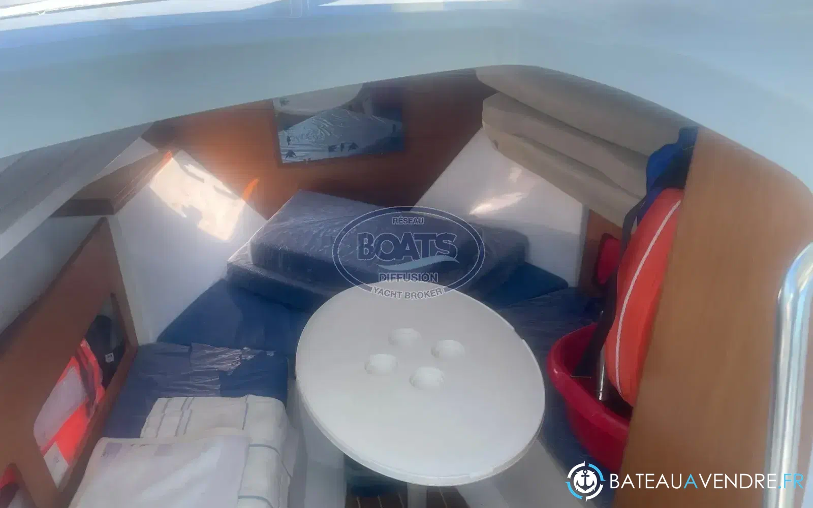 slider 6 Beneteau Antares 6