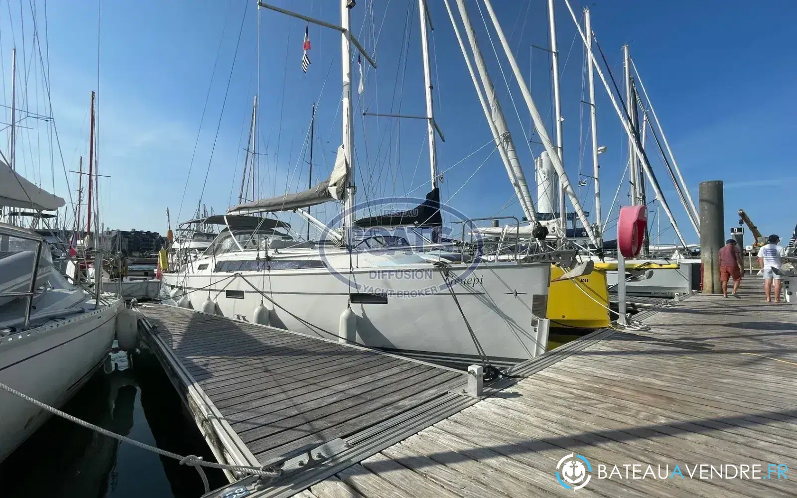 slider 1 Bavaria 37 Cruiser