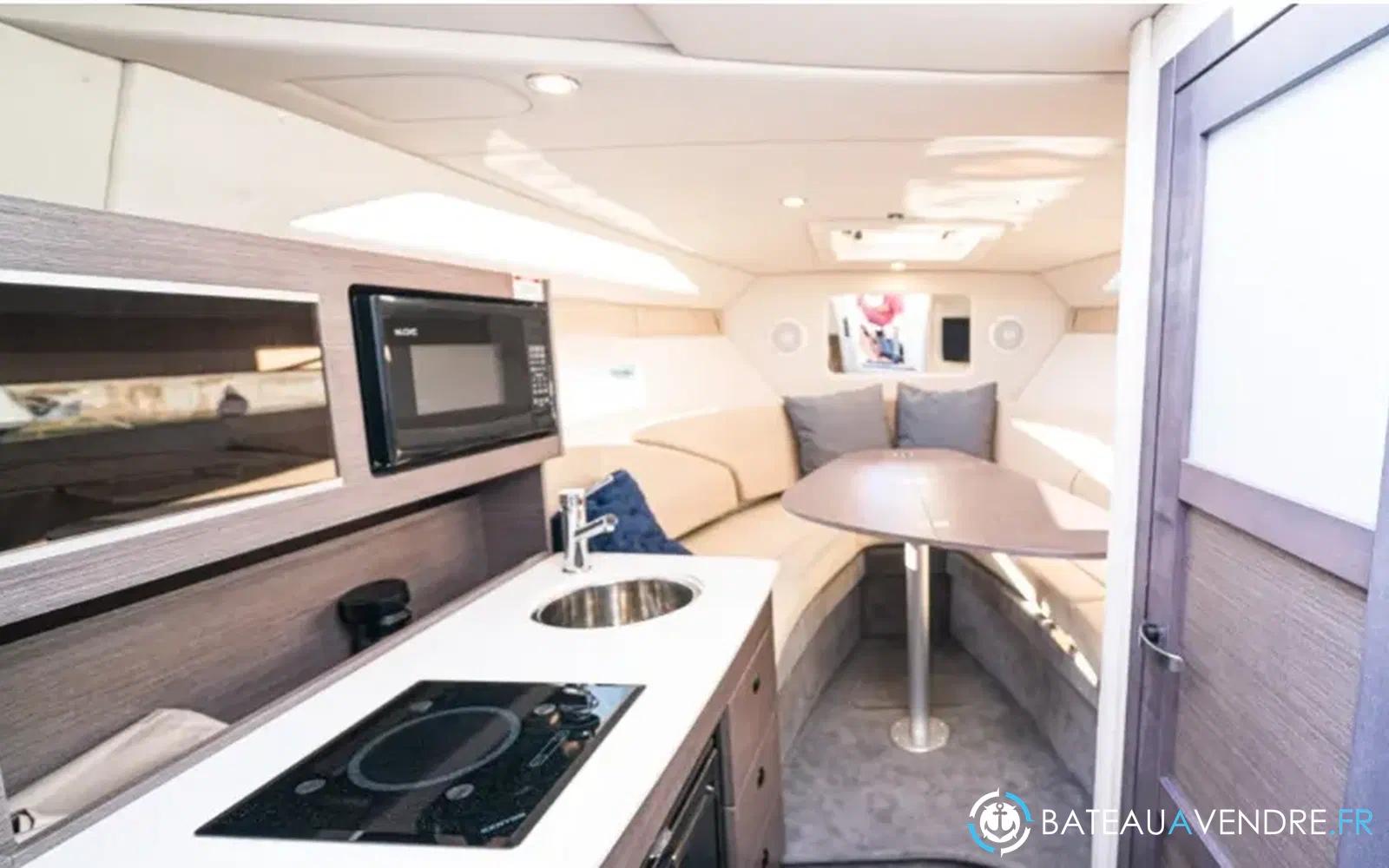 slider 6 Bayliner Cierra 8