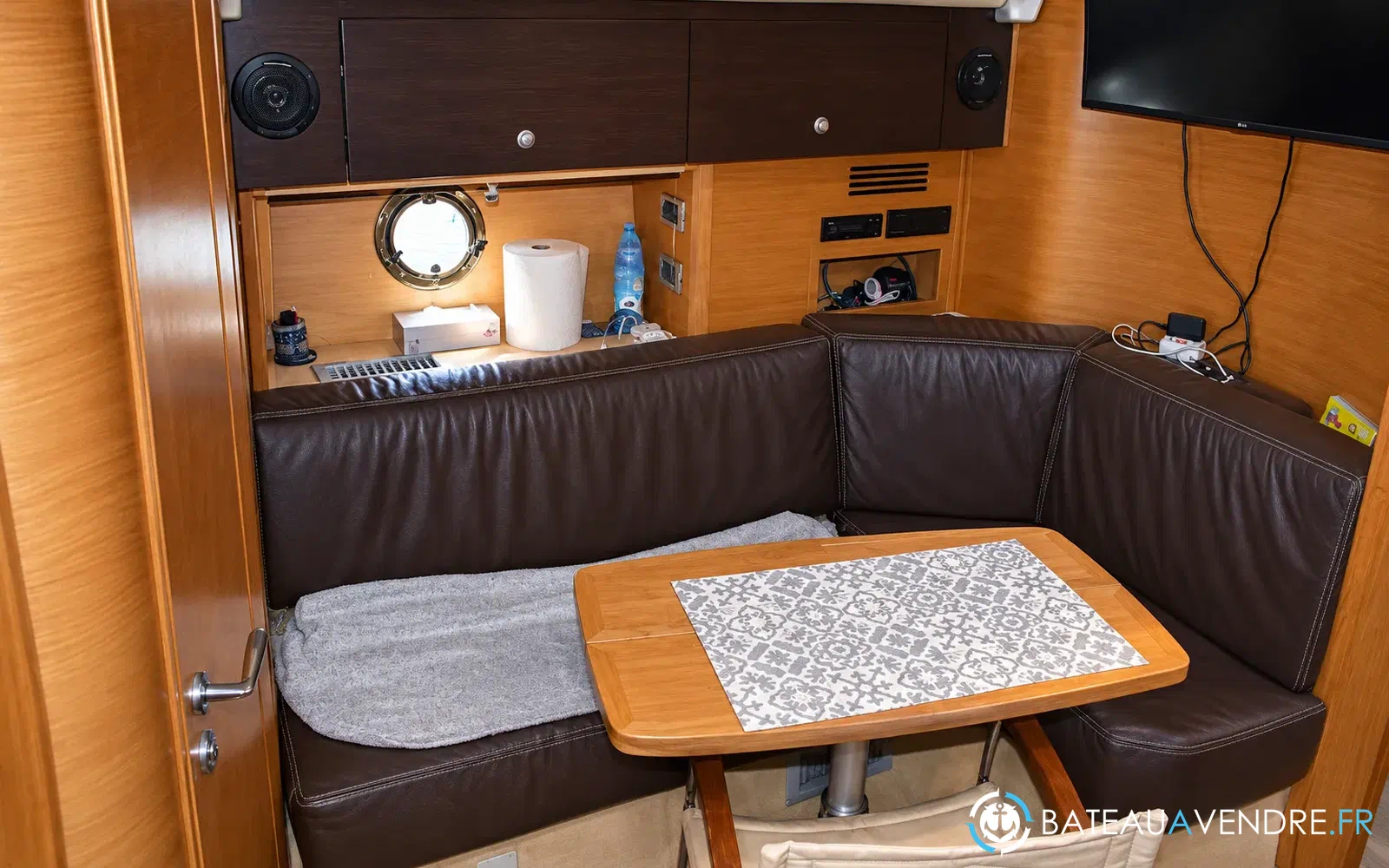 slider 19 Cranchi 43 Hard Top