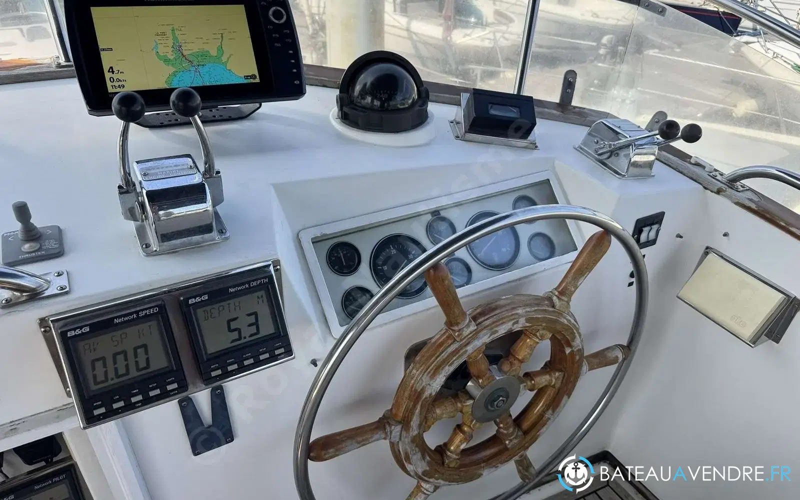slider 13 American Marine Grand Banks 42