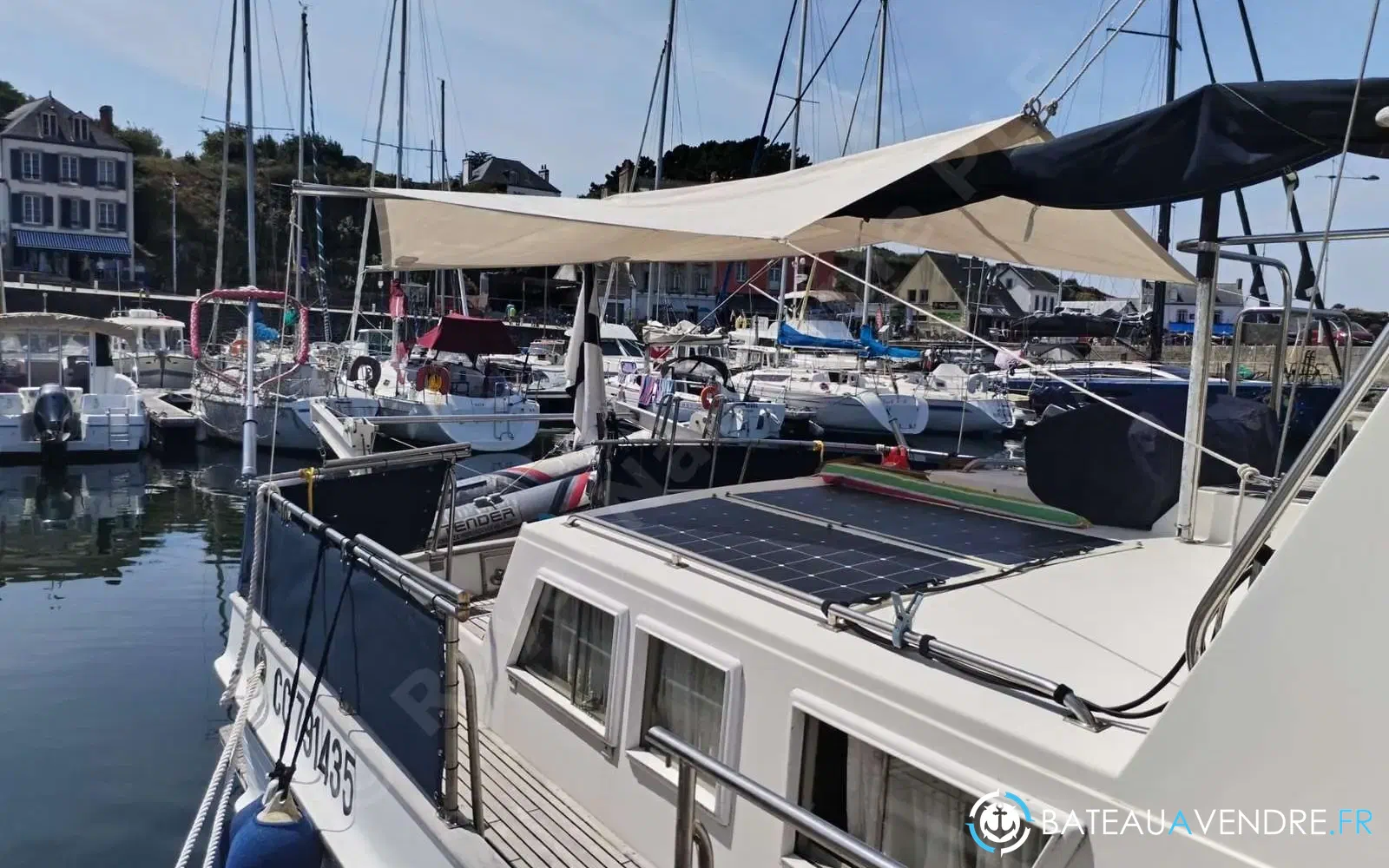slider 2 American Marine Grand Banks 42