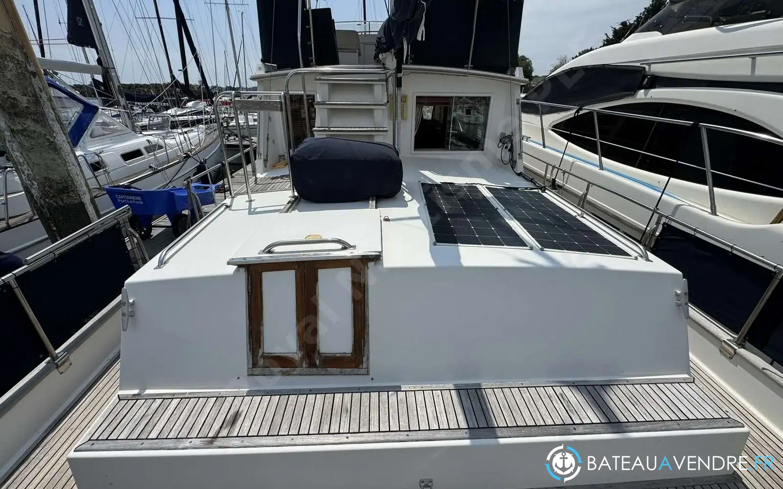 slider 5 American Marine Grand Banks 42