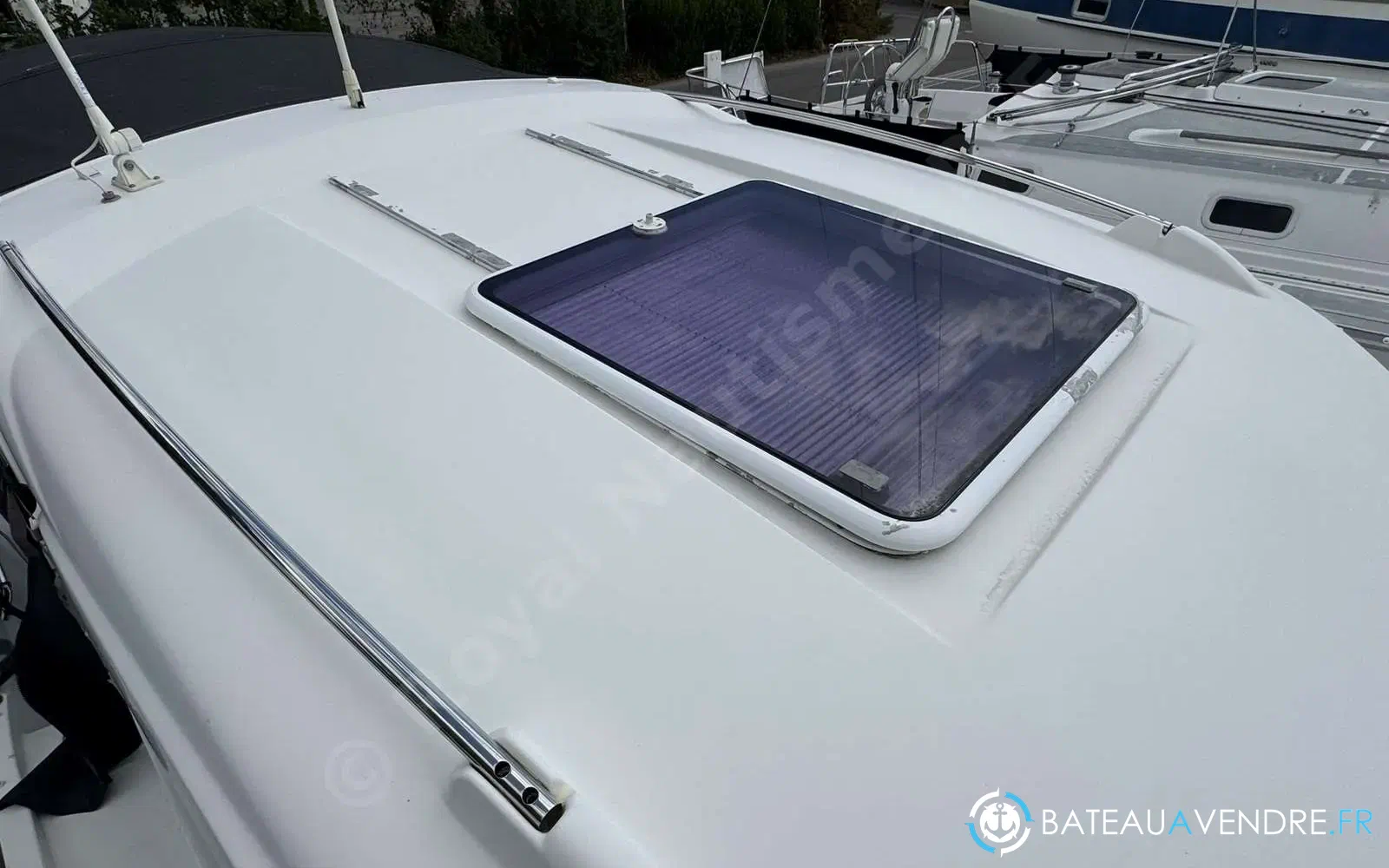 slider 10 Beneteau Antares 8 OB