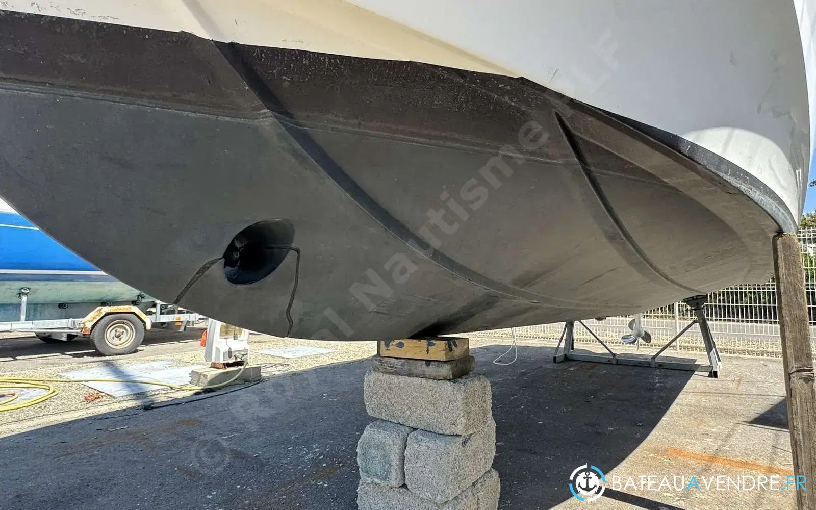 slider 1 Beneteau Antares 8 OB