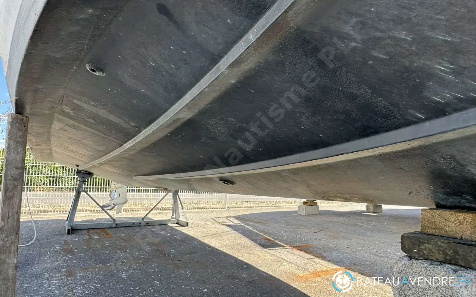 slider 6 Beneteau Antares 8 OB