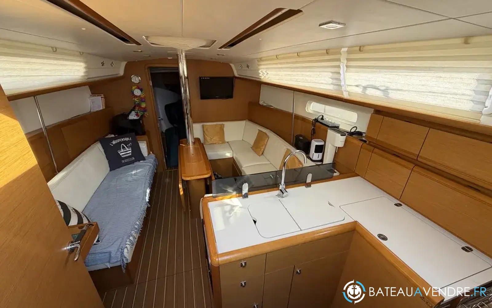 slider 18 Jeanneau Sun Odyssey 379