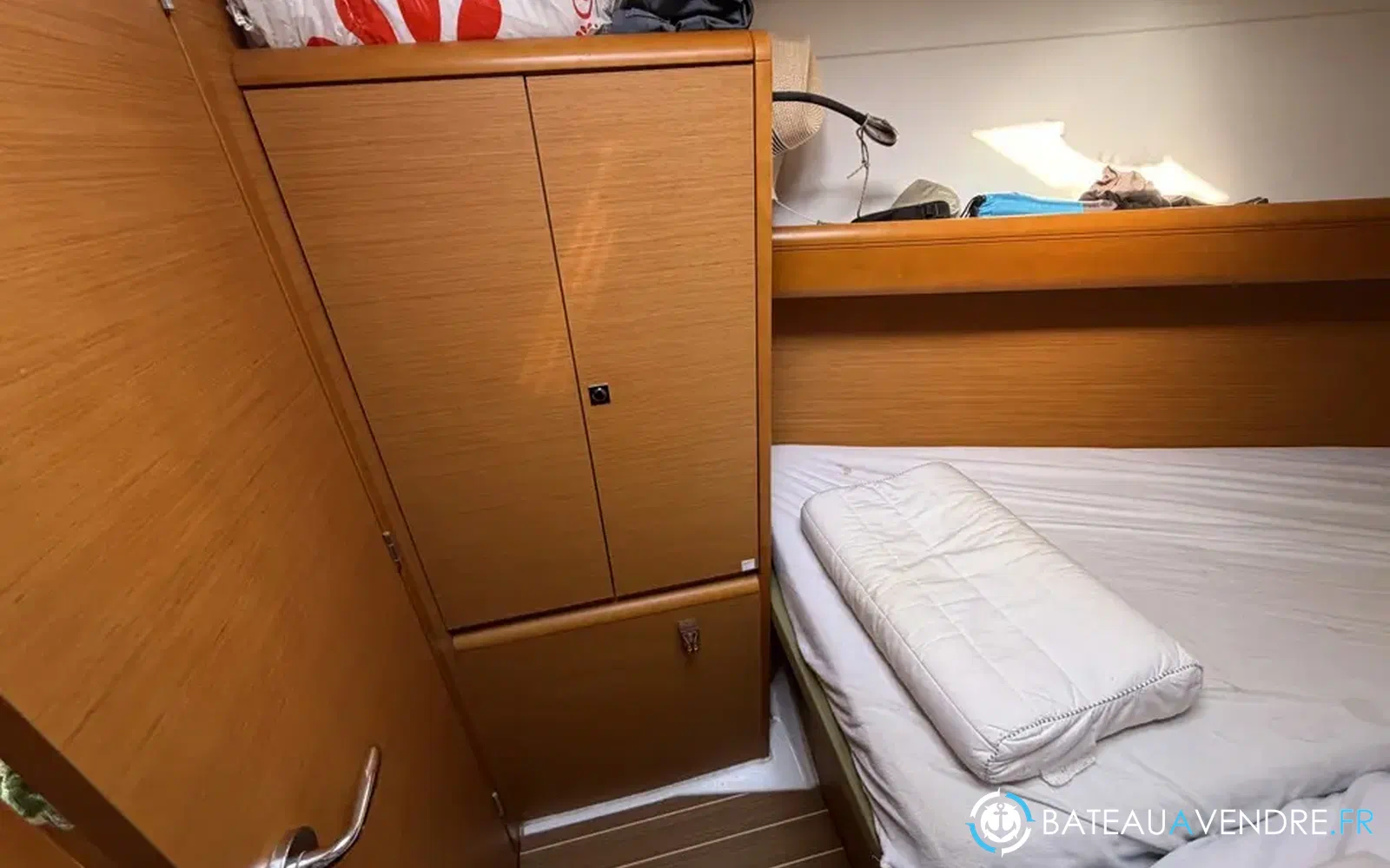 slider 29 Jeanneau Sun Odyssey 379