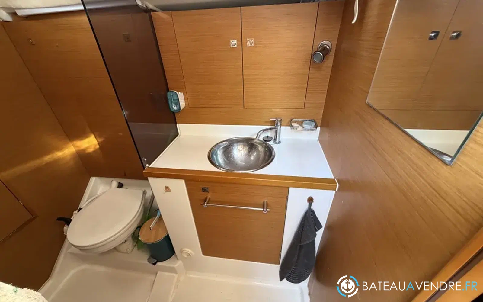 slider 33 Jeanneau Sun Odyssey 379
