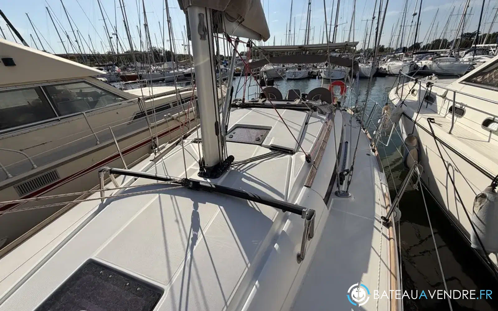 slider 3 Jeanneau Sun Odyssey 379