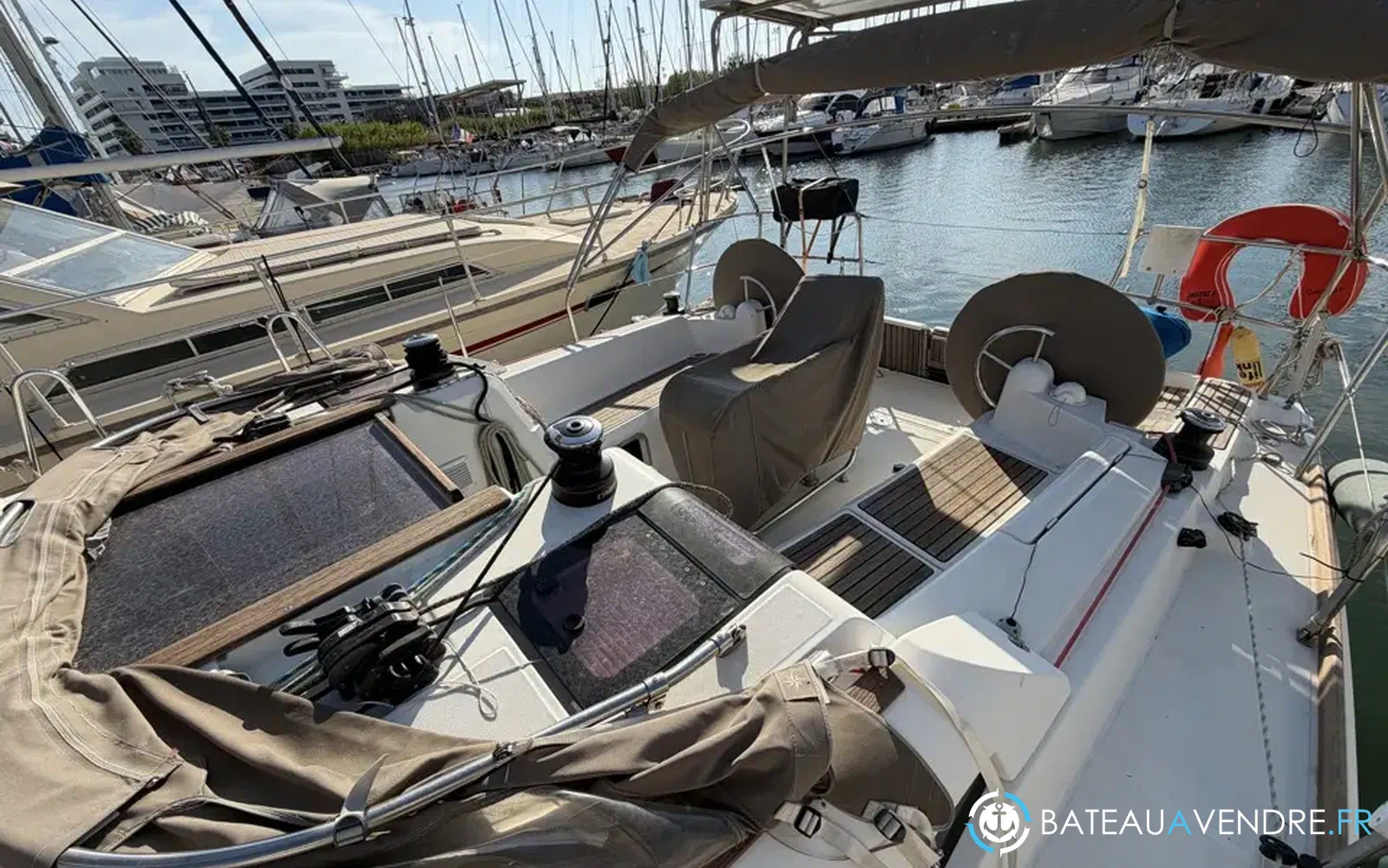slider 6 Jeanneau Sun Odyssey 379
