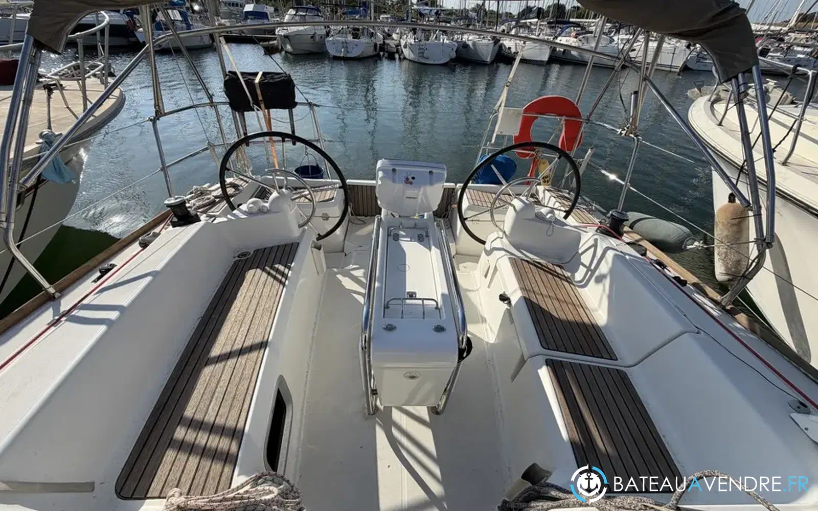 slider 8 Jeanneau Sun Odyssey 379