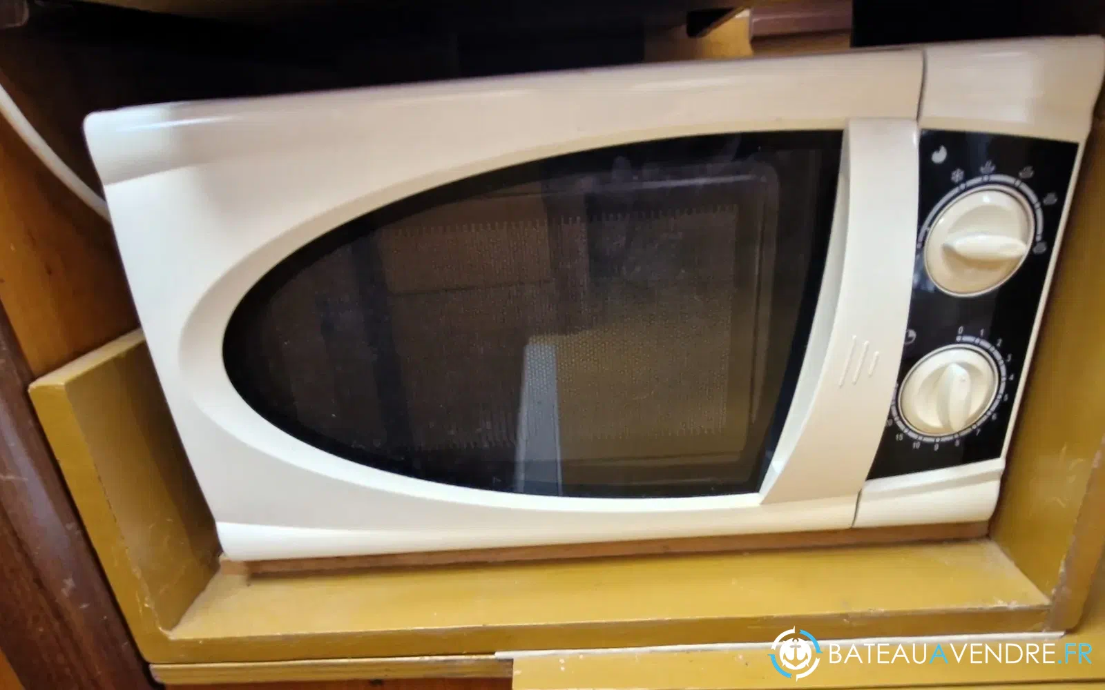 slider 10 Beneteau Antares 800