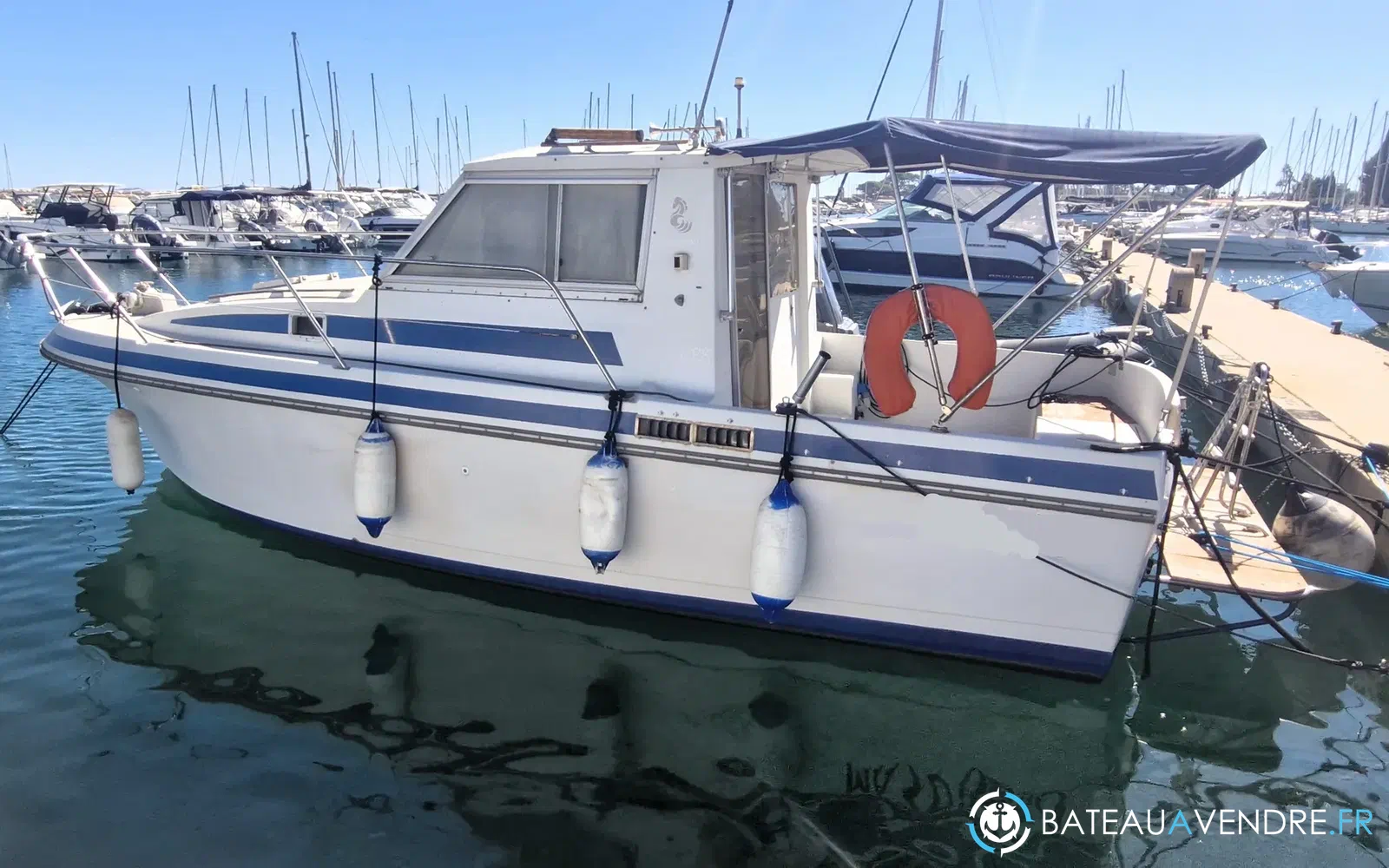 slider 16 Beneteau Antares 800