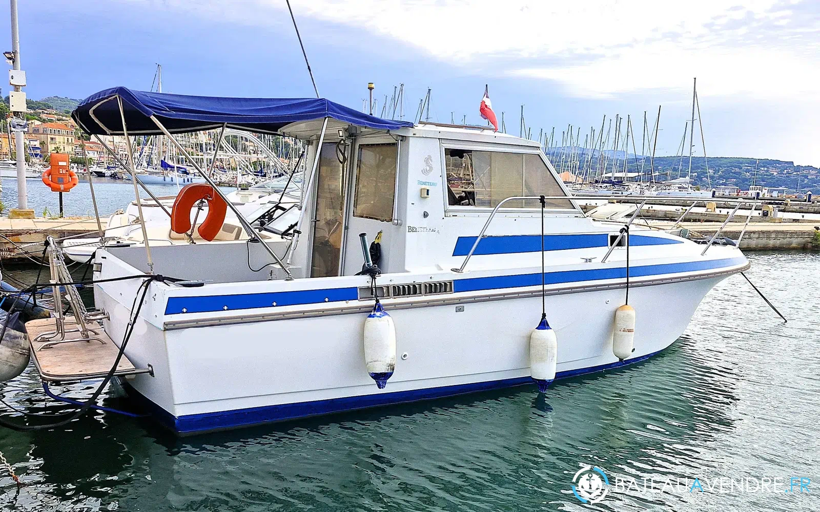slider 0 Beneteau Antares 800