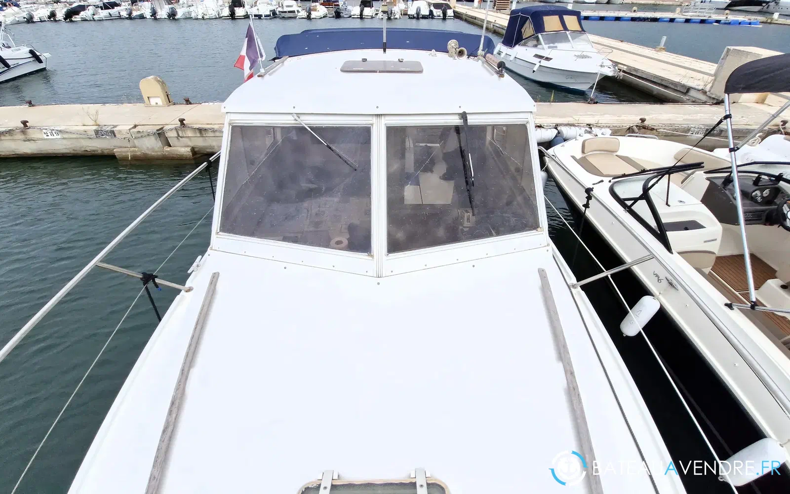 slider 2 Beneteau Antares 800