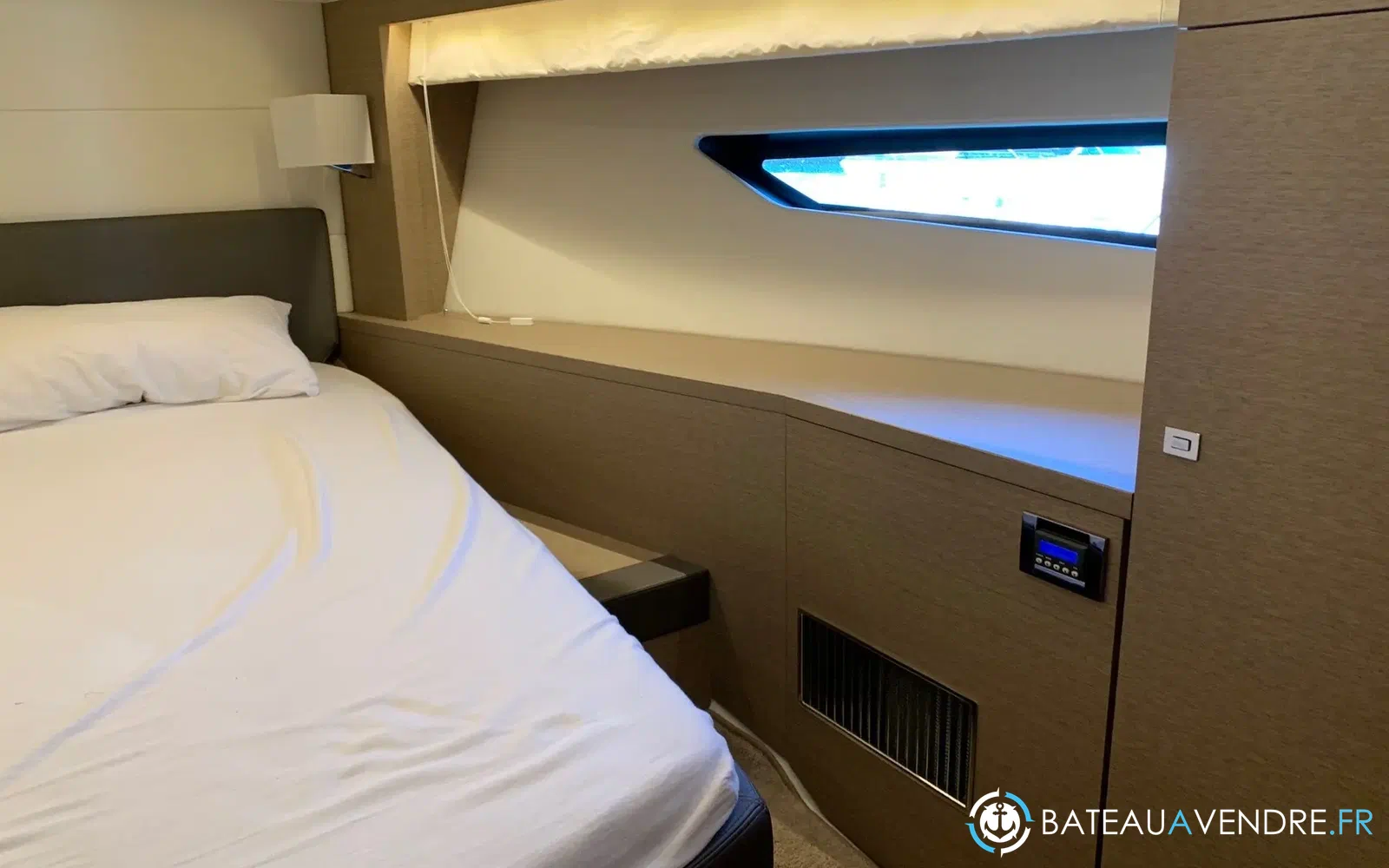 slider 12 Prestige Yachts 500 Fly