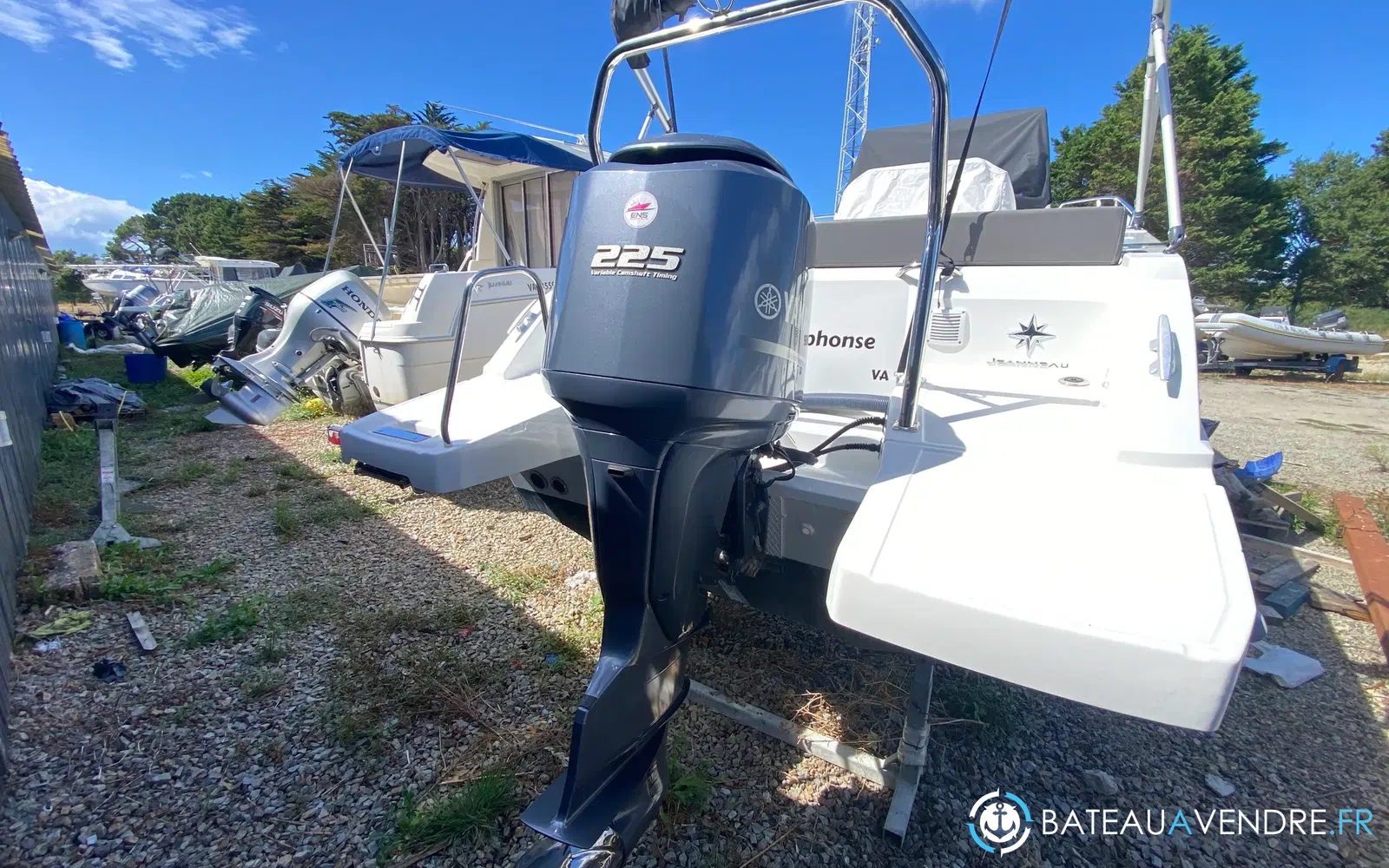 slider 23 Jeanneau Cap Camarat 7.5 CC Serie 3