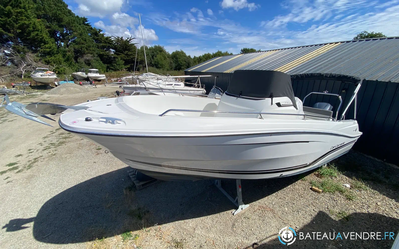 slider 0 Jeanneau Cap Camarat 7.5 CC Serie 3