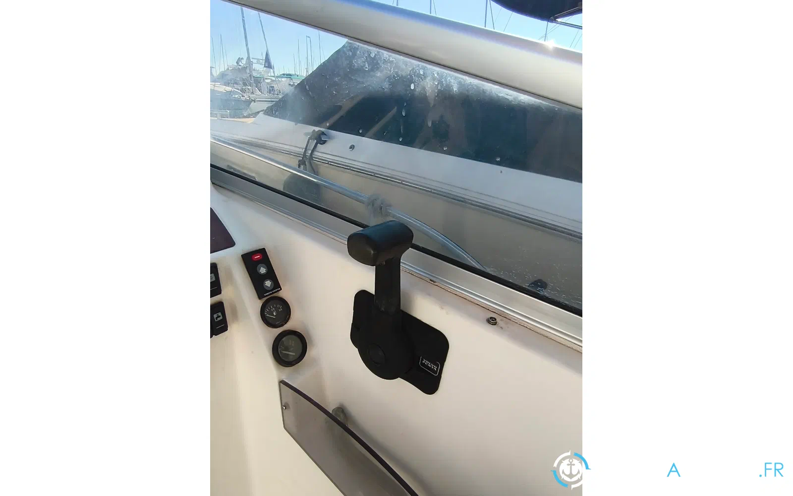 slider 20 Jeanneau Leader 705