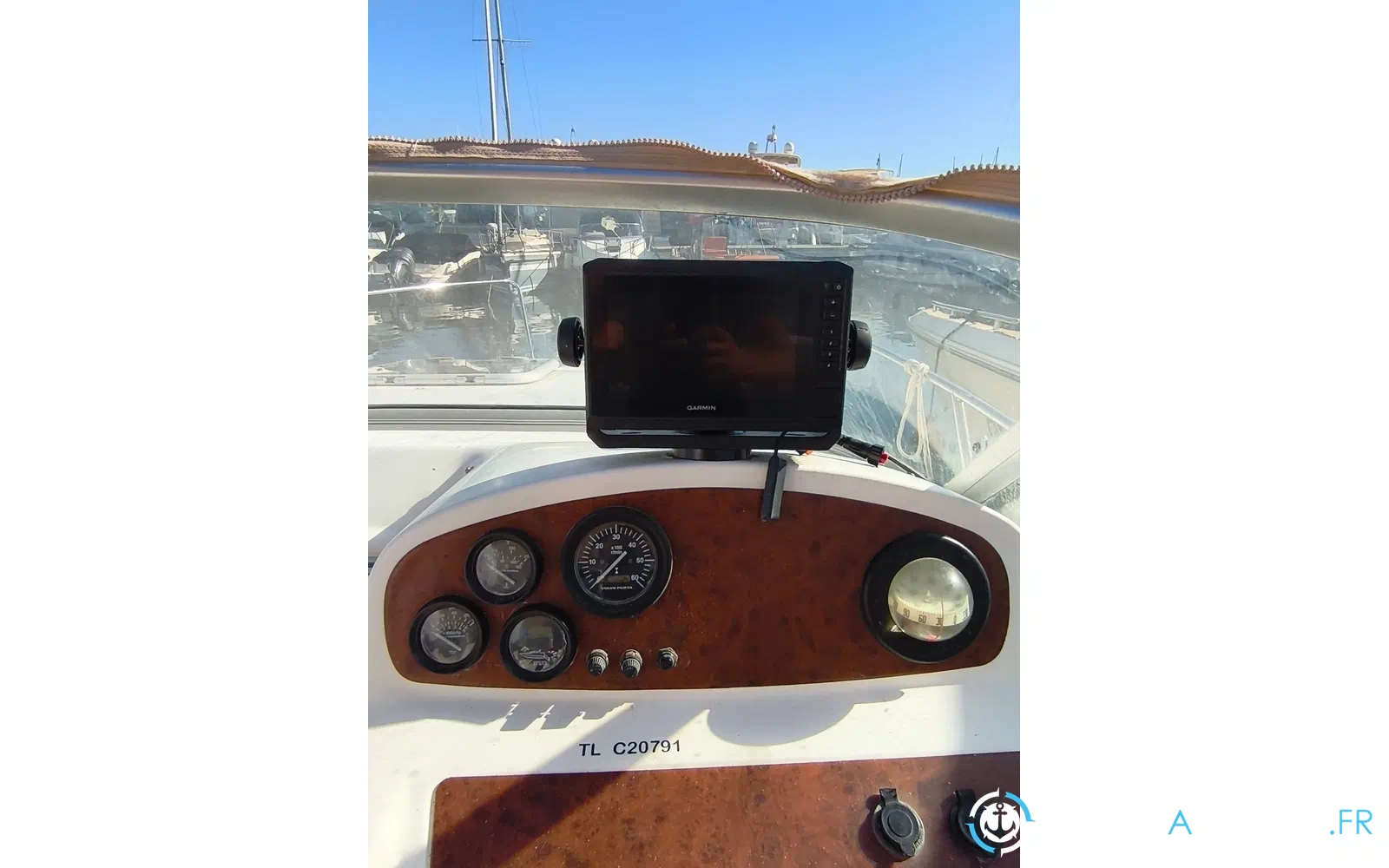 slider 31 Jeanneau Leader 705
