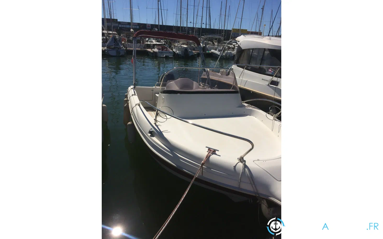 slider 5 Pacific Craft 560 Pilothouse