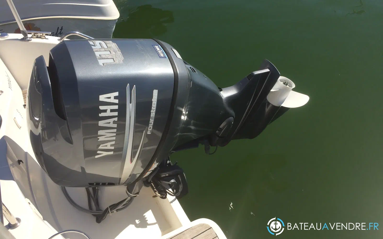 slider 6 Pacific Craft 560 Pilothouse