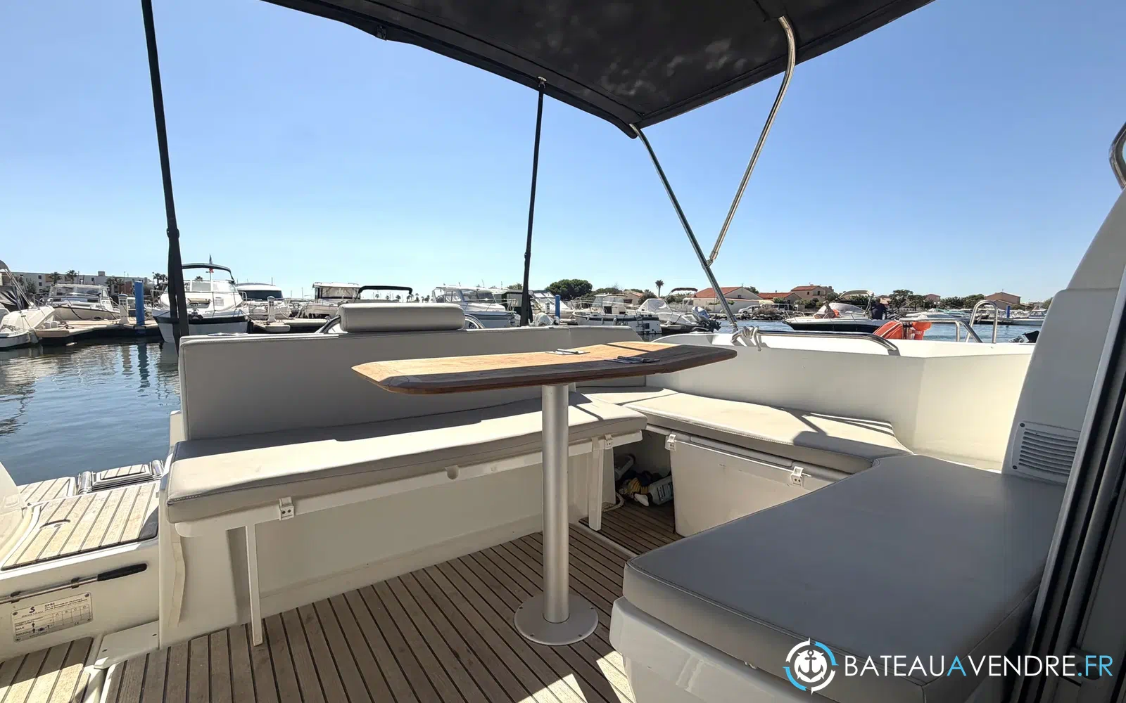slider 5 Beneteau Antares 8 OB