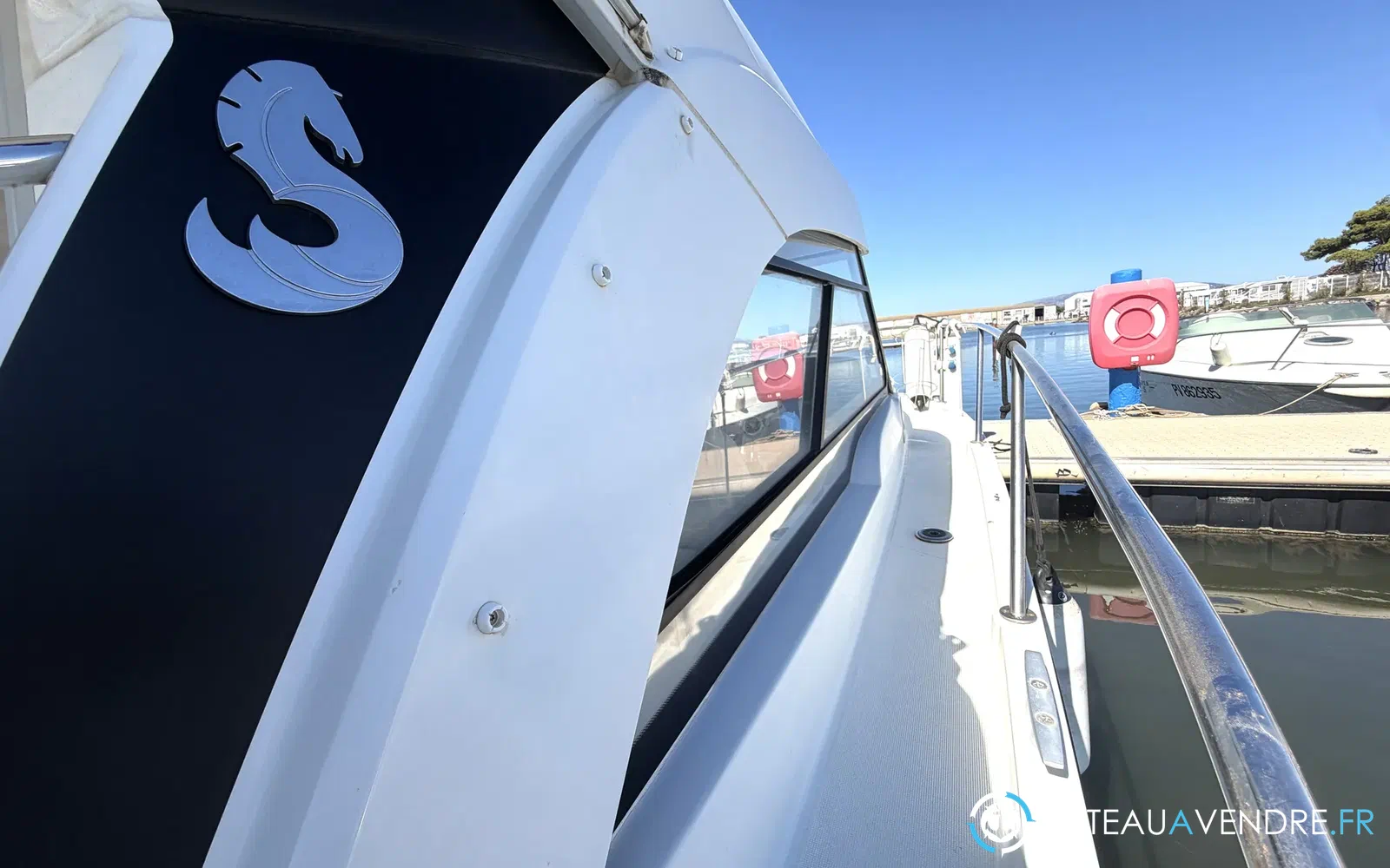 slider 18 Beneteau Antares 8 OB