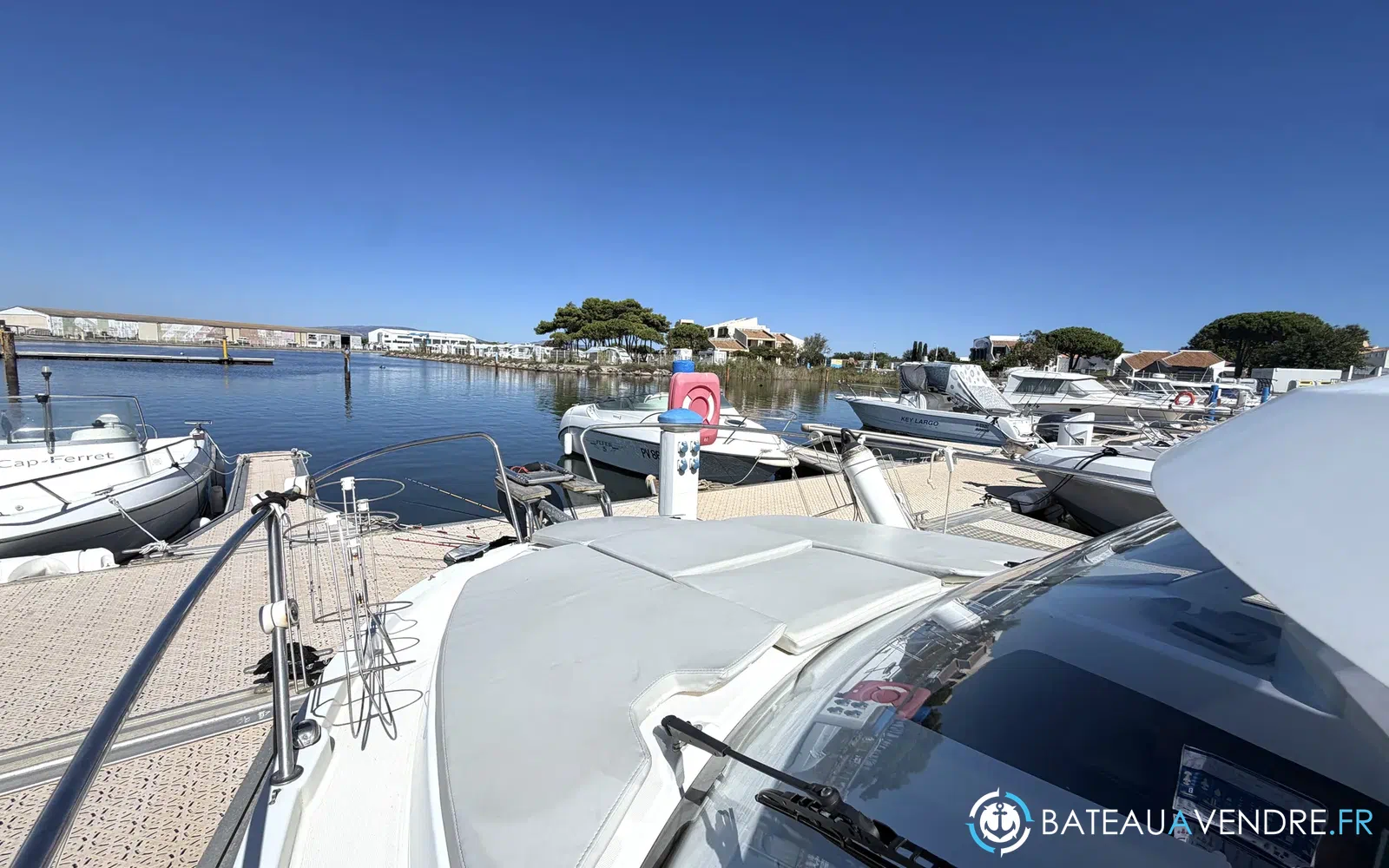 slider 17 Beneteau Antares 8 OB