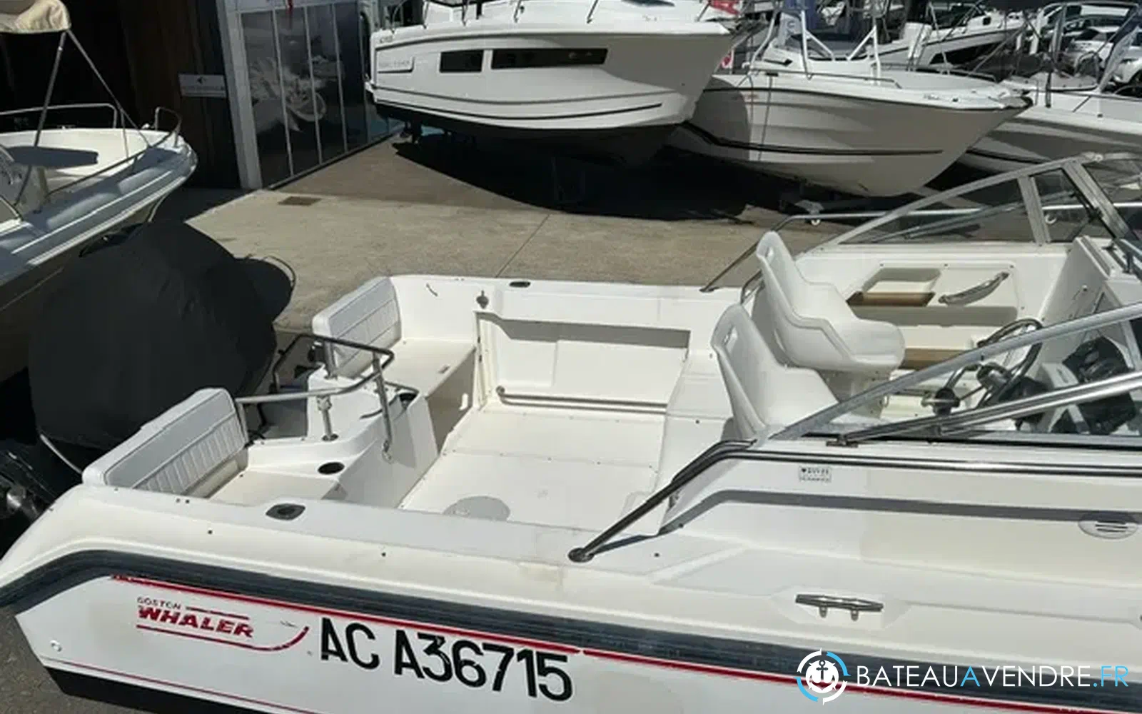 slider 15 Boston Whaler 21 Conquest
