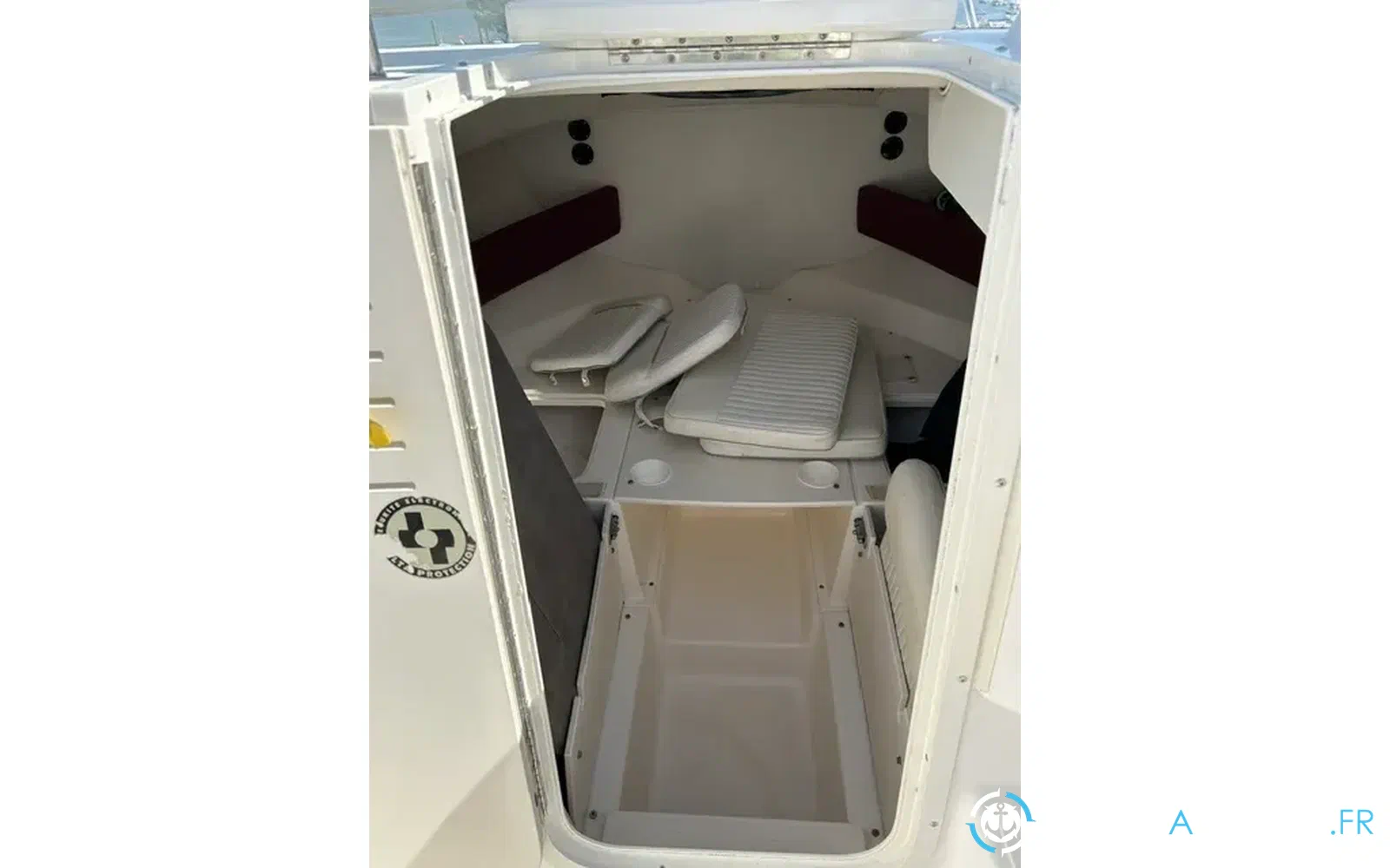 slider 2 Boston Whaler 21 Conquest