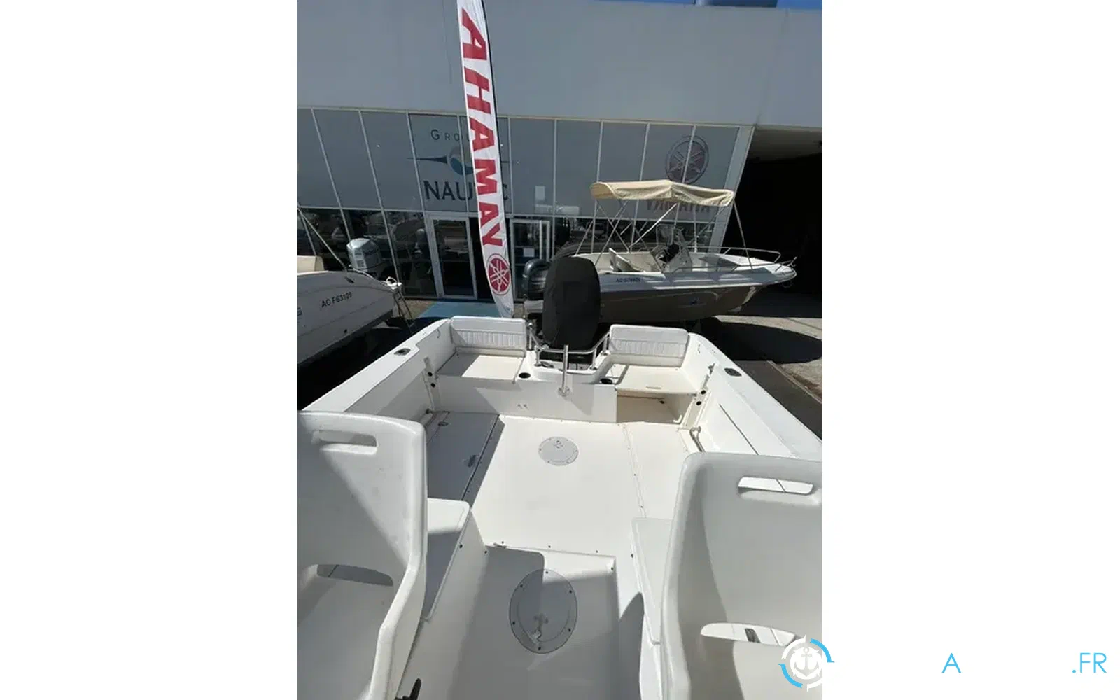 slider 8 Boston Whaler 21 Conquest
