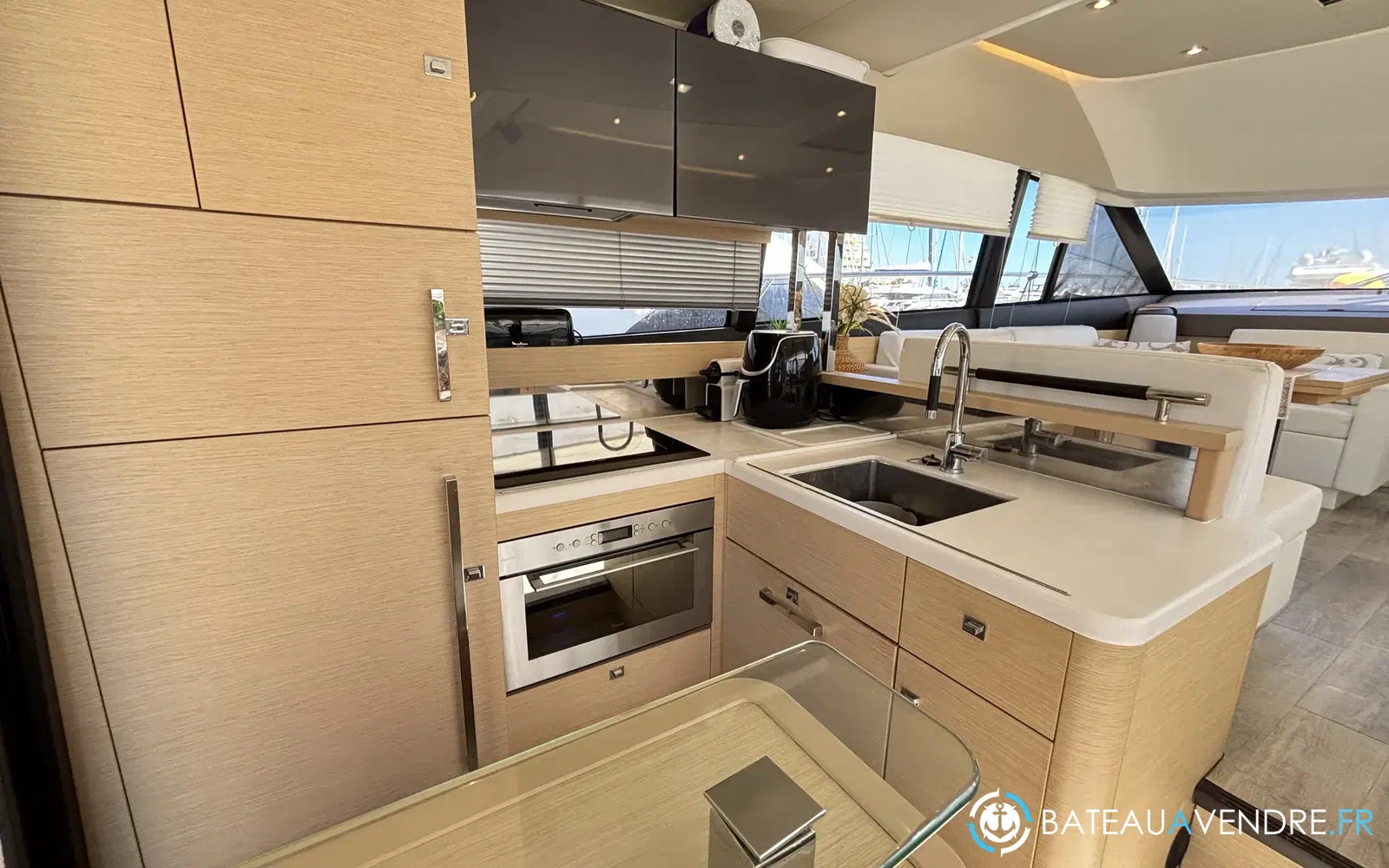 slider 14 Prestige Yachts 500 Fly