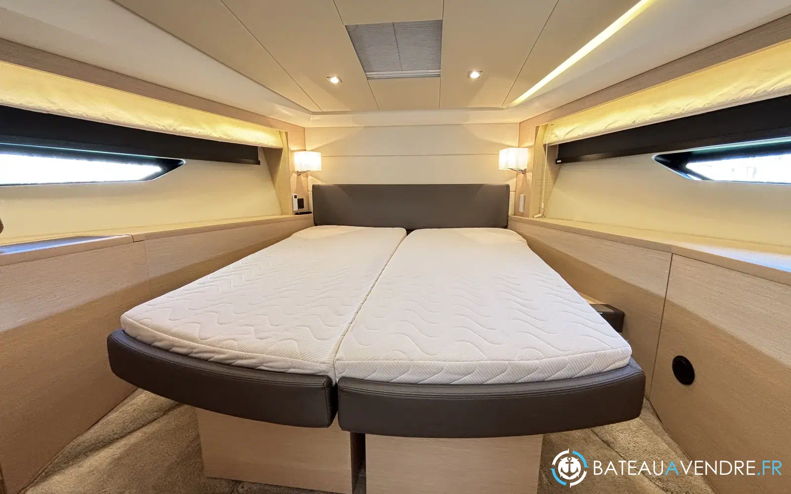 slider 21 Prestige Yachts 500 Fly