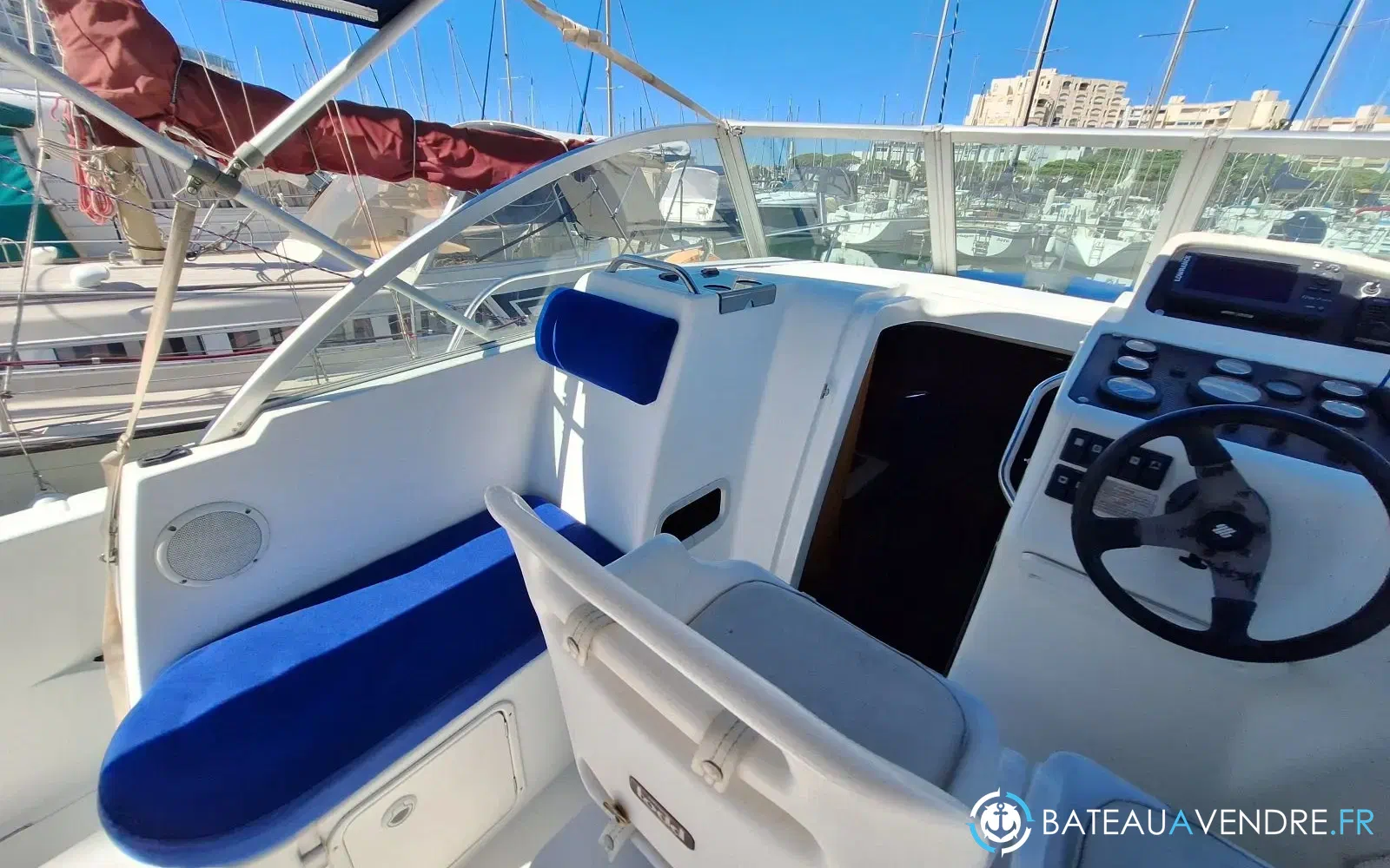slider 9 Beneteau Ombrine 800