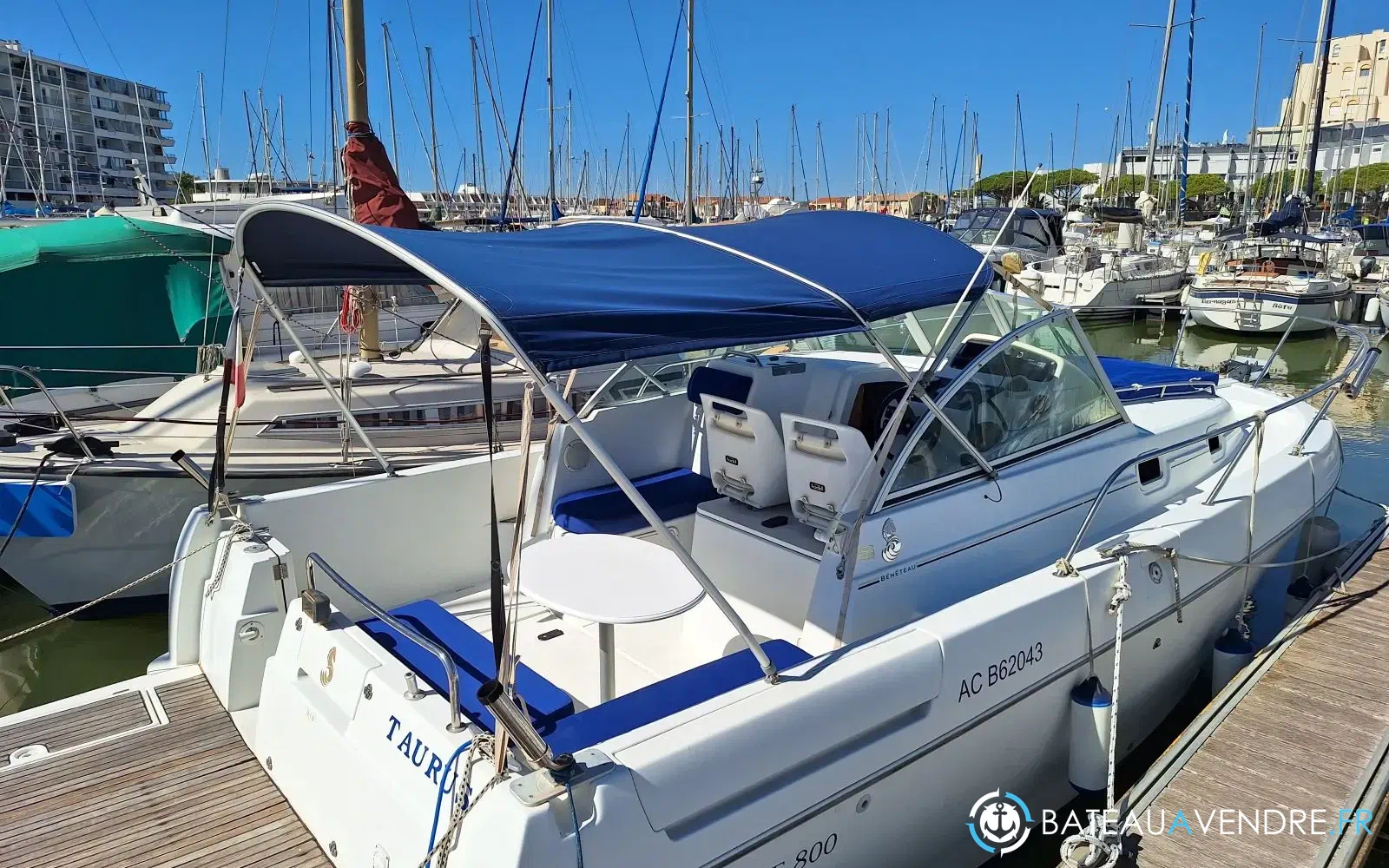 slider 16 Beneteau Ombrine 800