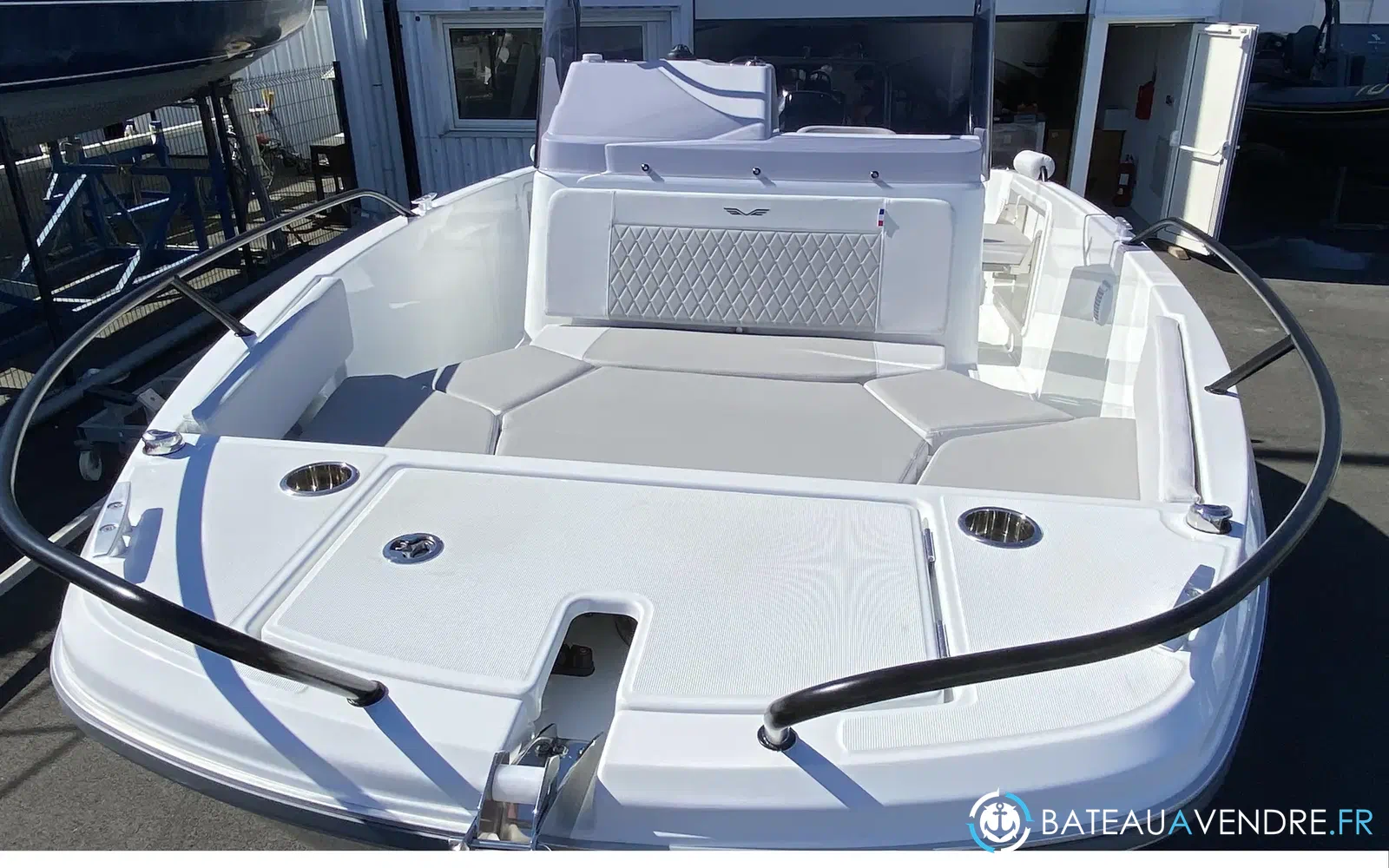 slider 1 Beneteau Flyer 7 SPACEdeck