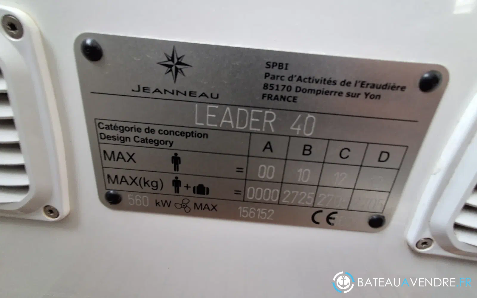 slider 18 Jeanneau Leader 40