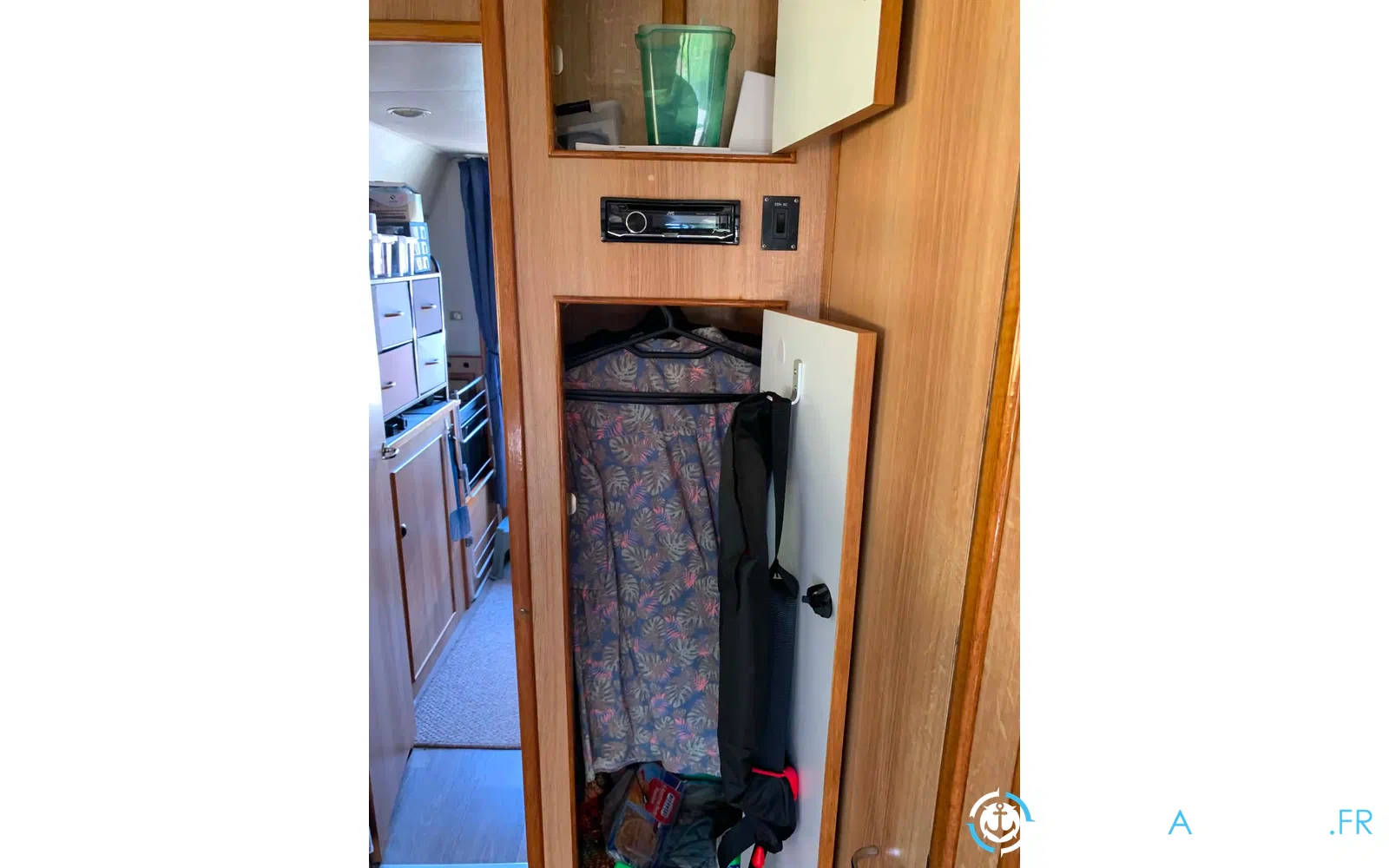 slider 16 Le Boat Cirrus