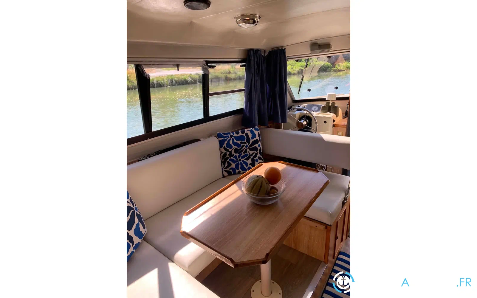 slider 30 Le Boat Cirrus