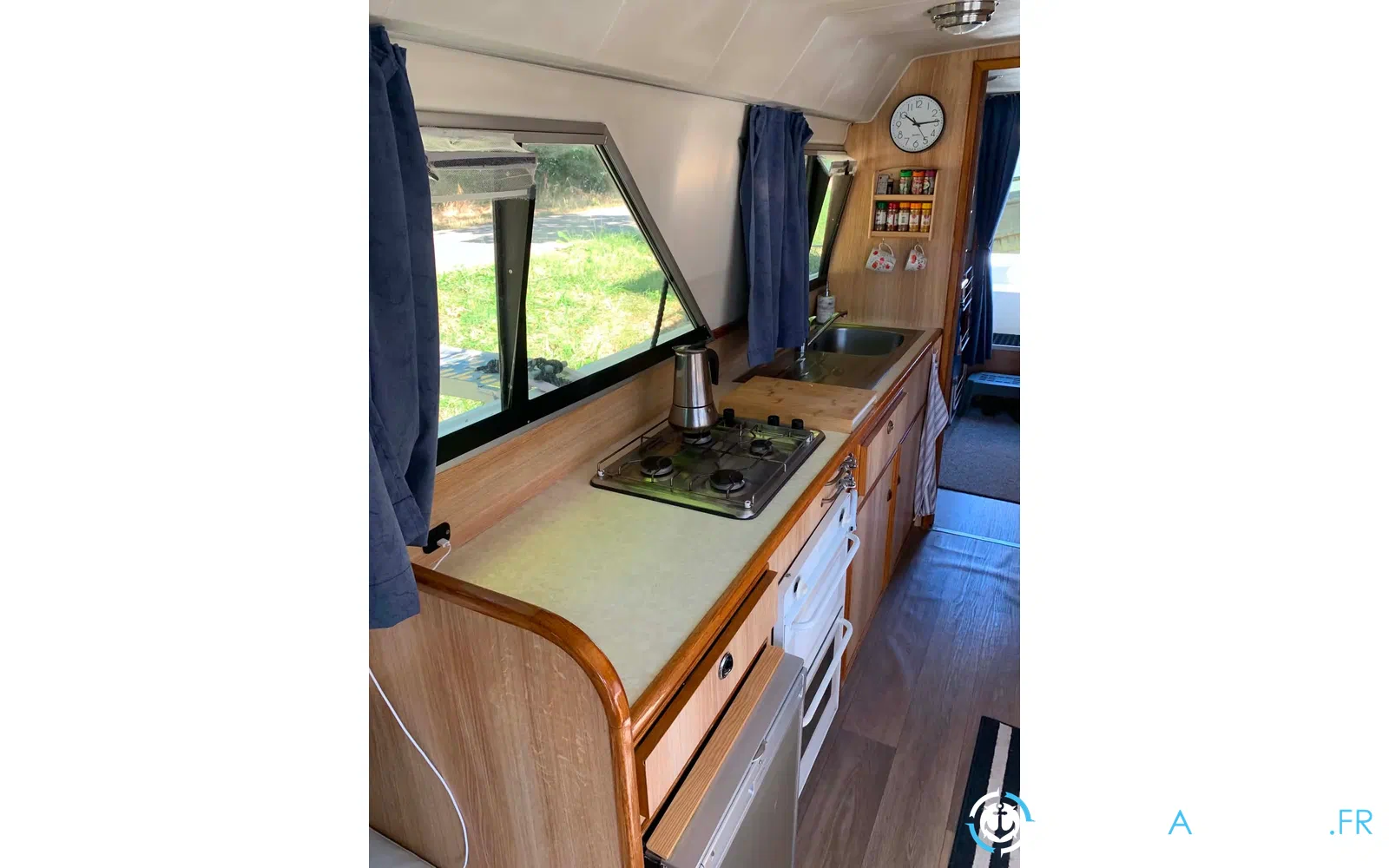 slider 41 Le Boat Cirrus