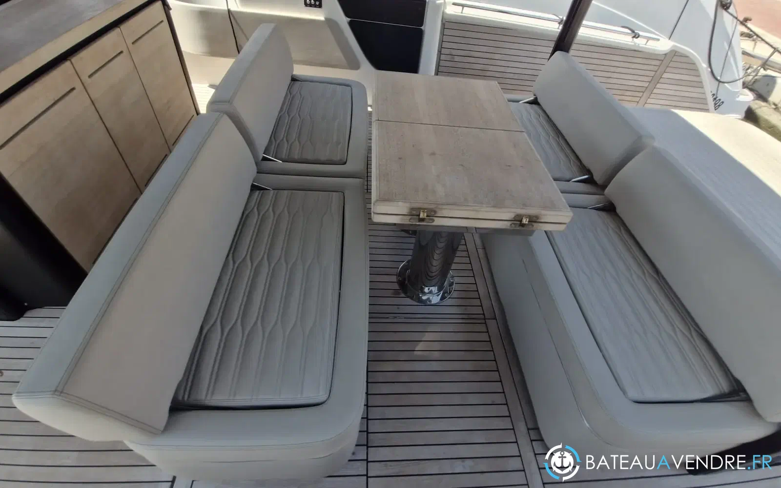 slider 9 Cranchi A46 Luxury Tender