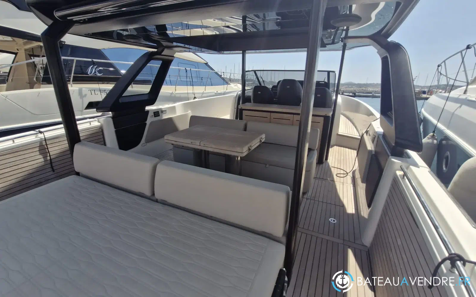 slider 22 Cranchi A46 Luxury Tender