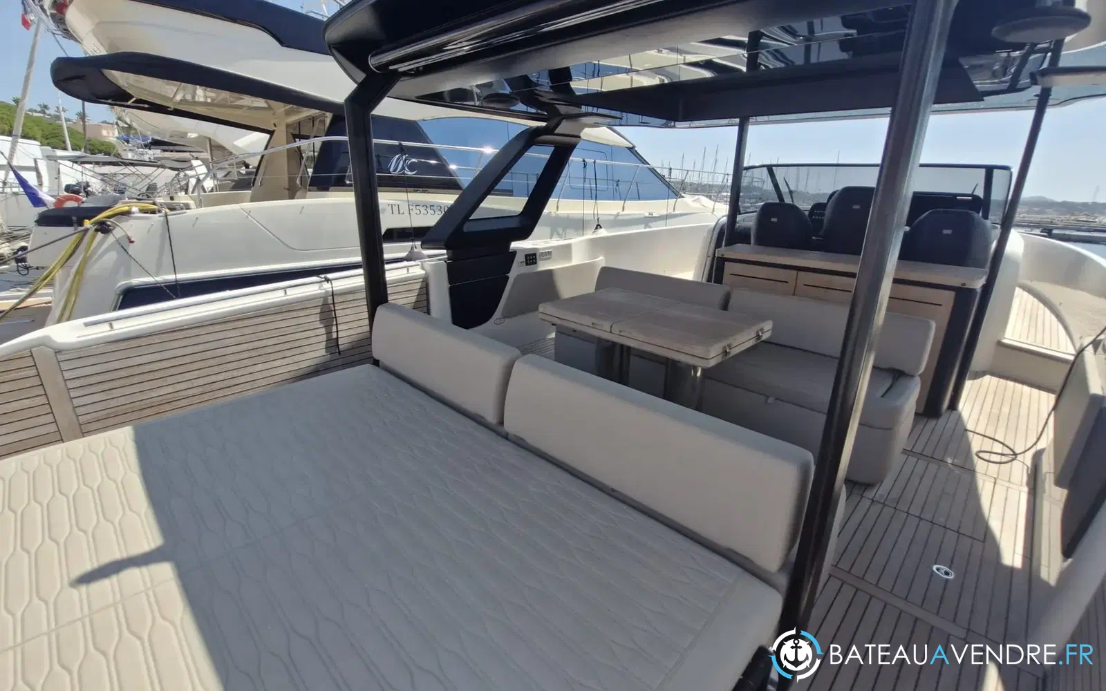 slider 25 Cranchi A46 Luxury Tender