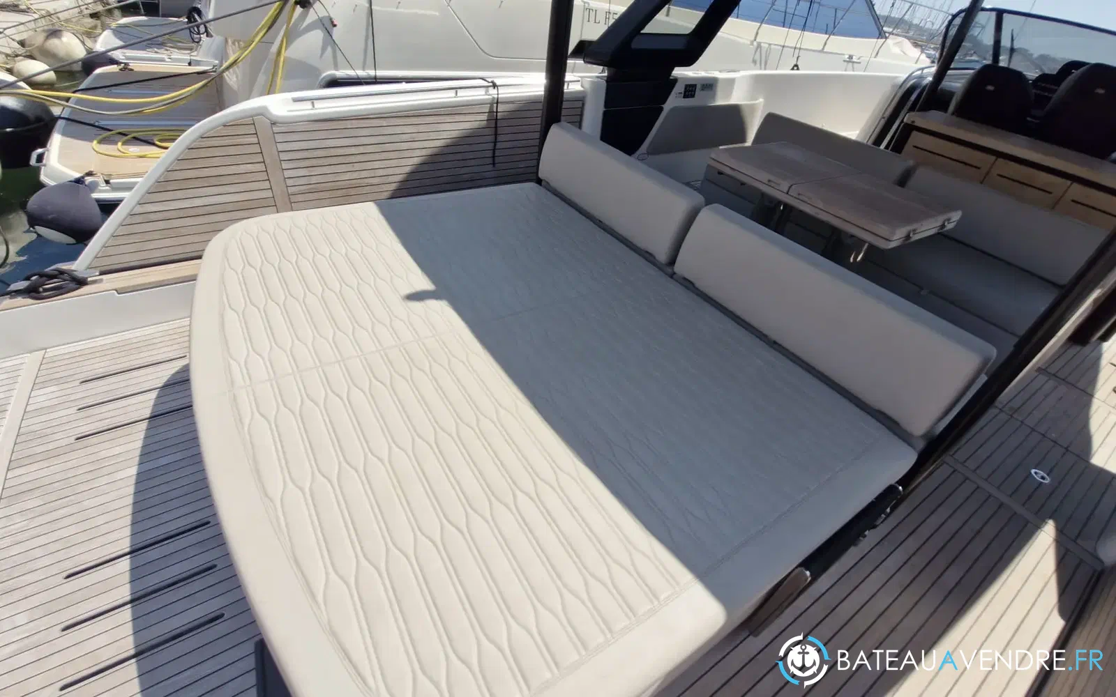slider 2 Cranchi A46 Luxury Tender