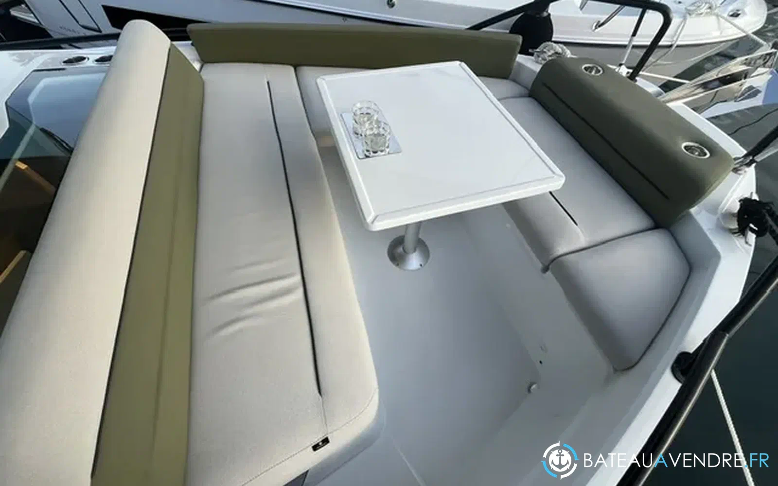 slider 13 Jeanneau EX 34 HARDTOP