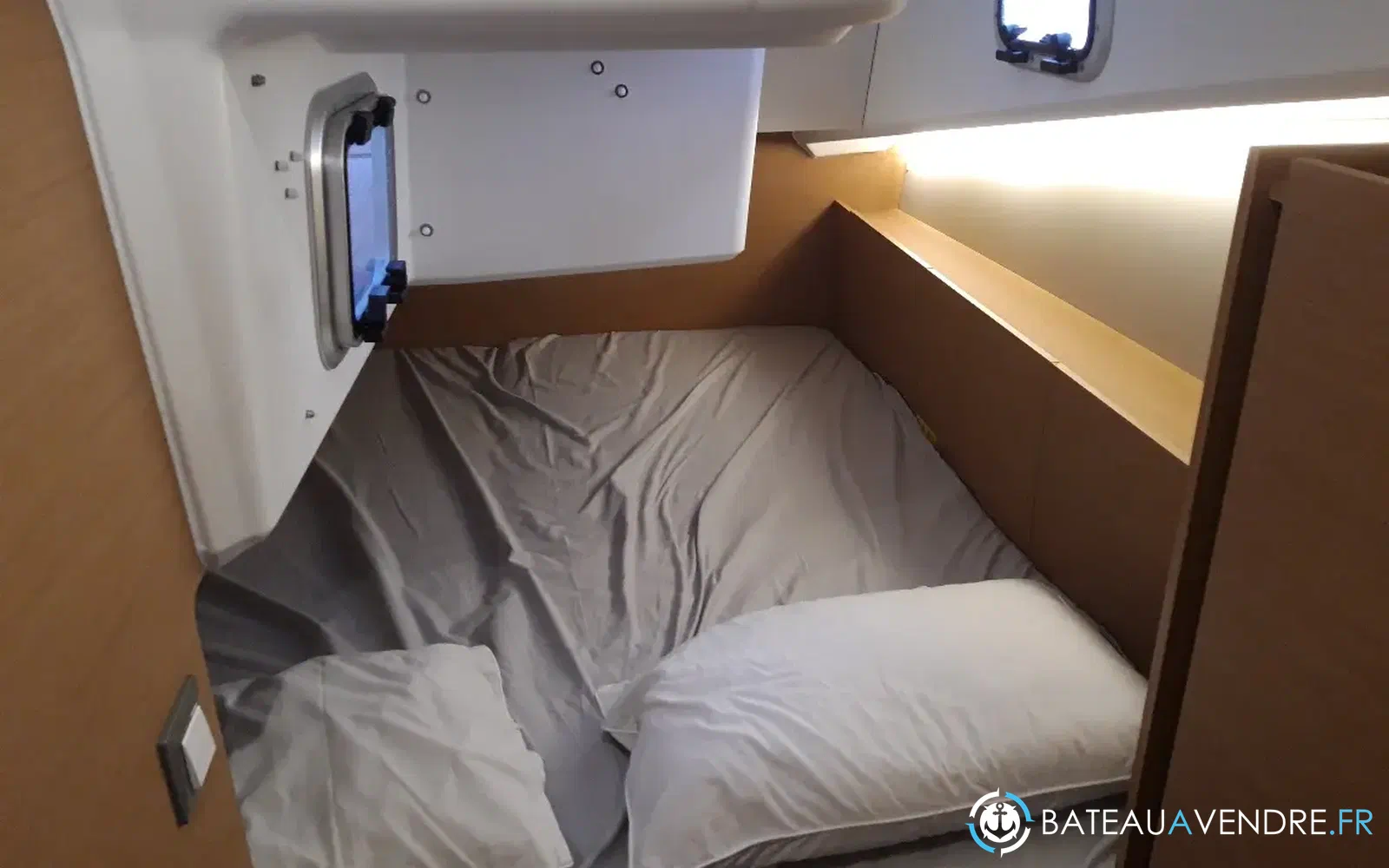 slider 9 Jeanneau Sun Odyssey 380